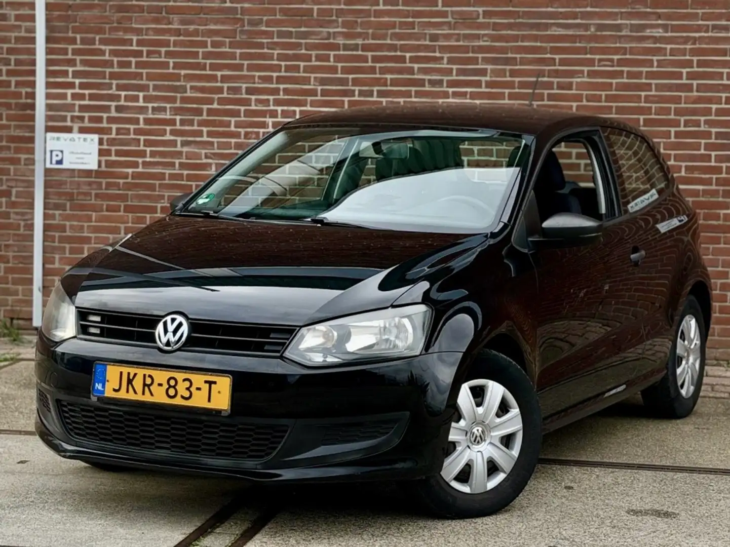 Volkswagen Polo 1.2 Easyline |Airco |Nieuwe Apk |Stuurbkr Zwart - 1