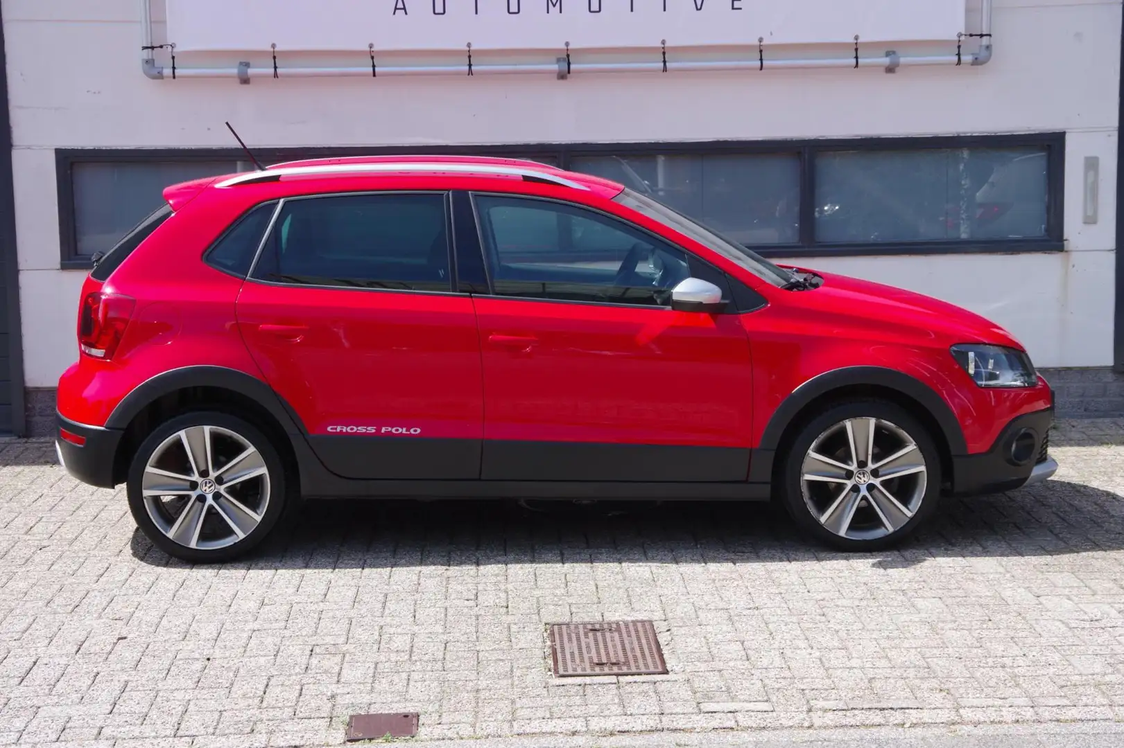 Volkswagen Polo Cross 1.2 TSI Rojo - 2