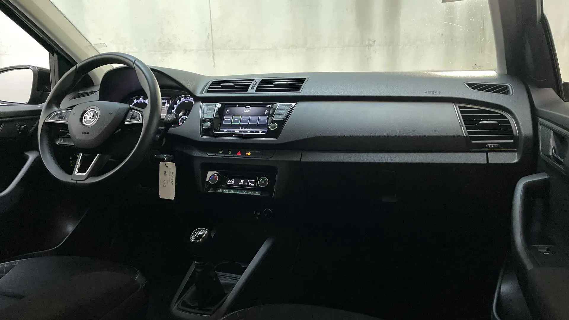 Skoda Fabia Combi 1.0 TSI Ambition Cruise Control Climate Cont Zwart - 2