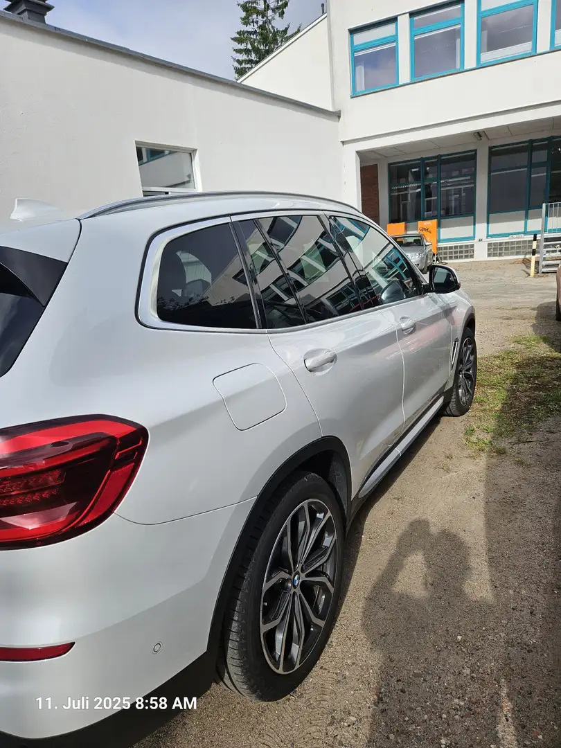 BMW X3 X3 xDrive30d Aut.xLine Weiß - 2