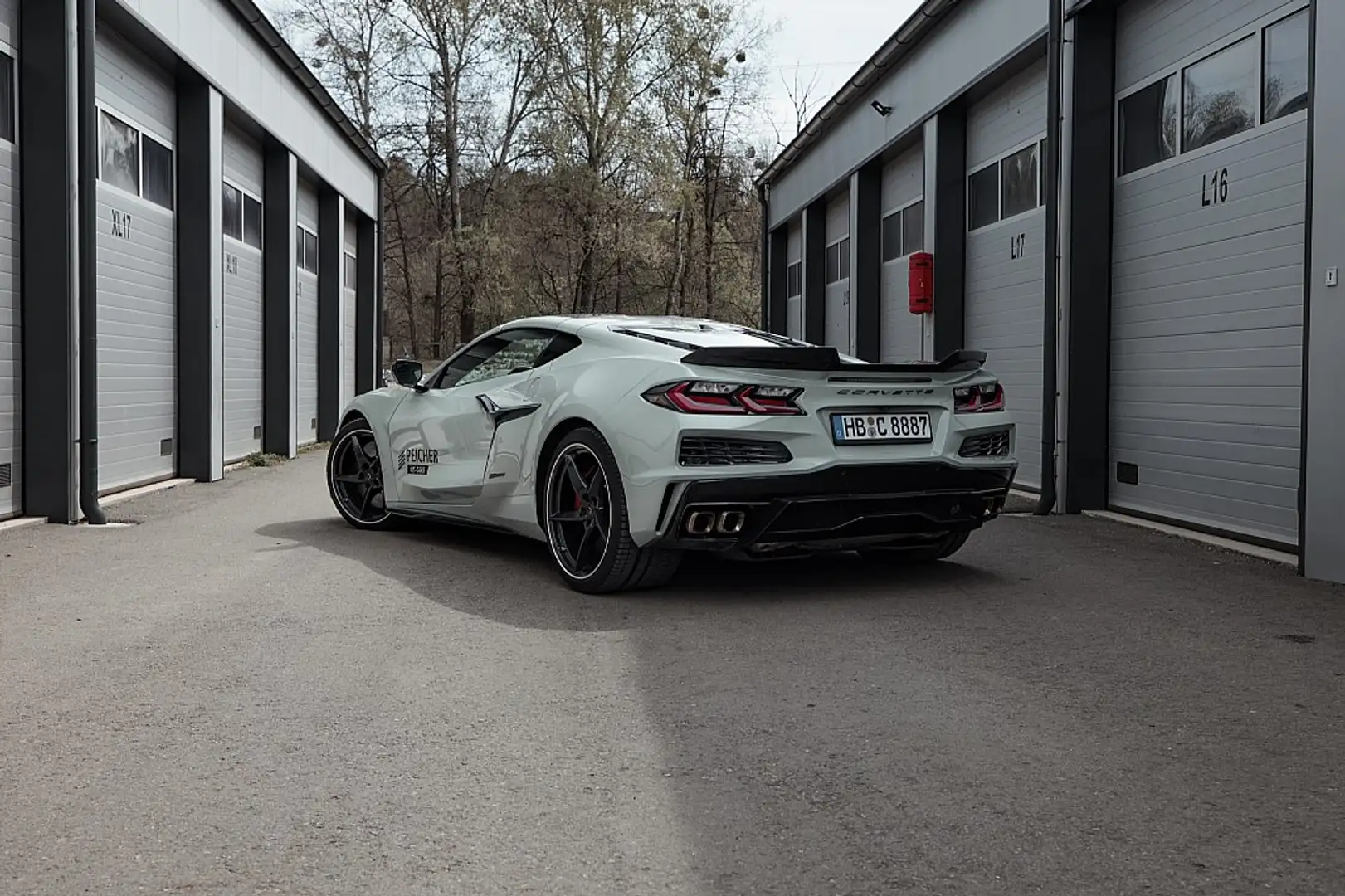 Chevrolet Corvette C8 E-Ray Coupe 3LZ 6,2 L V8 HYBRID AT AWD / ALL... Grün - 2