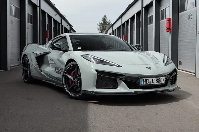 Chevrolet Corvette C8 E-Ray Coupe 3LZ 6,2 L V8 HYBRID AT AWD / ALL...