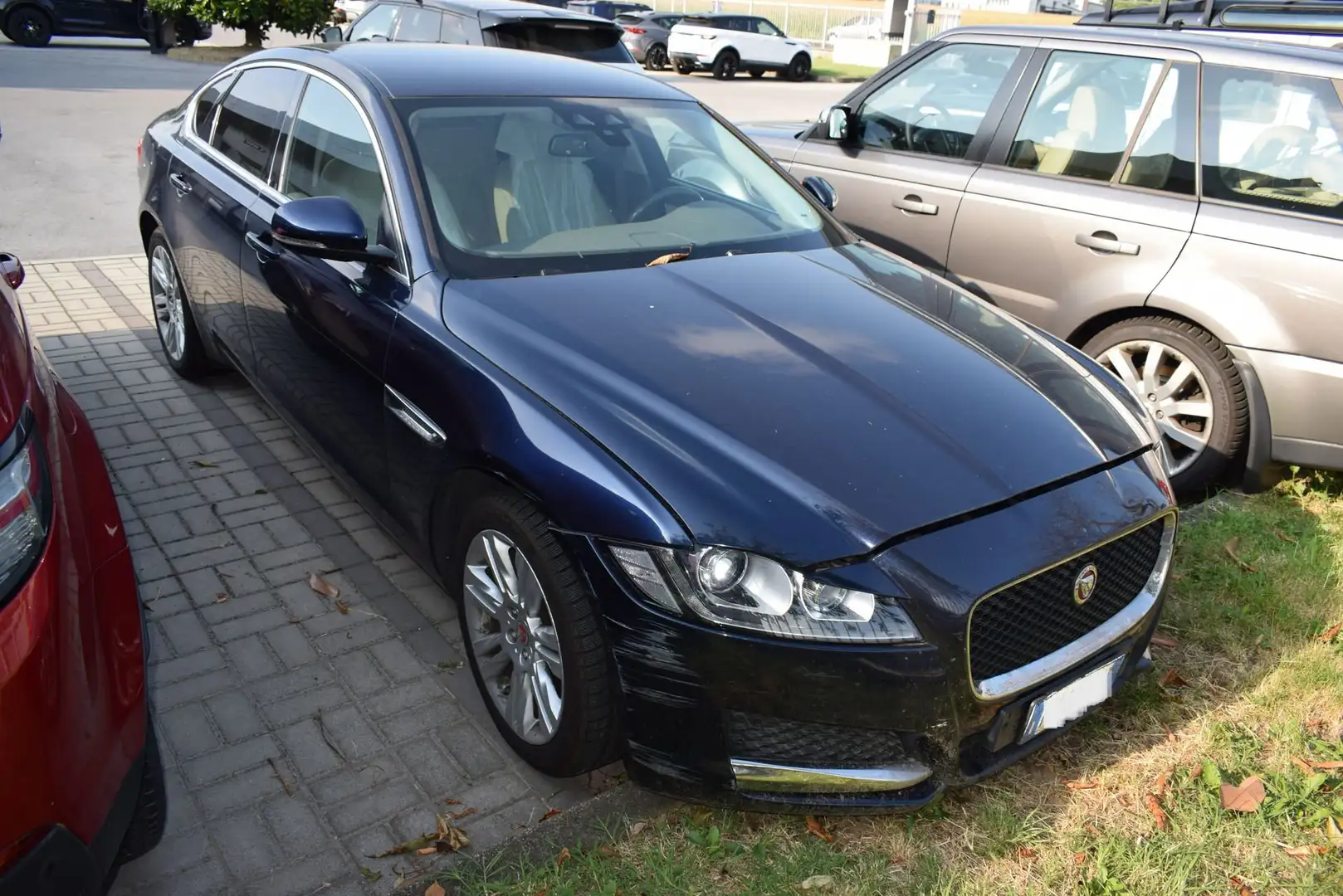 Jaguar XF XF 2.0 D 180 CV AWD aut. Prestige MOTORE DA SOSTI Blu/Azzurro - 2