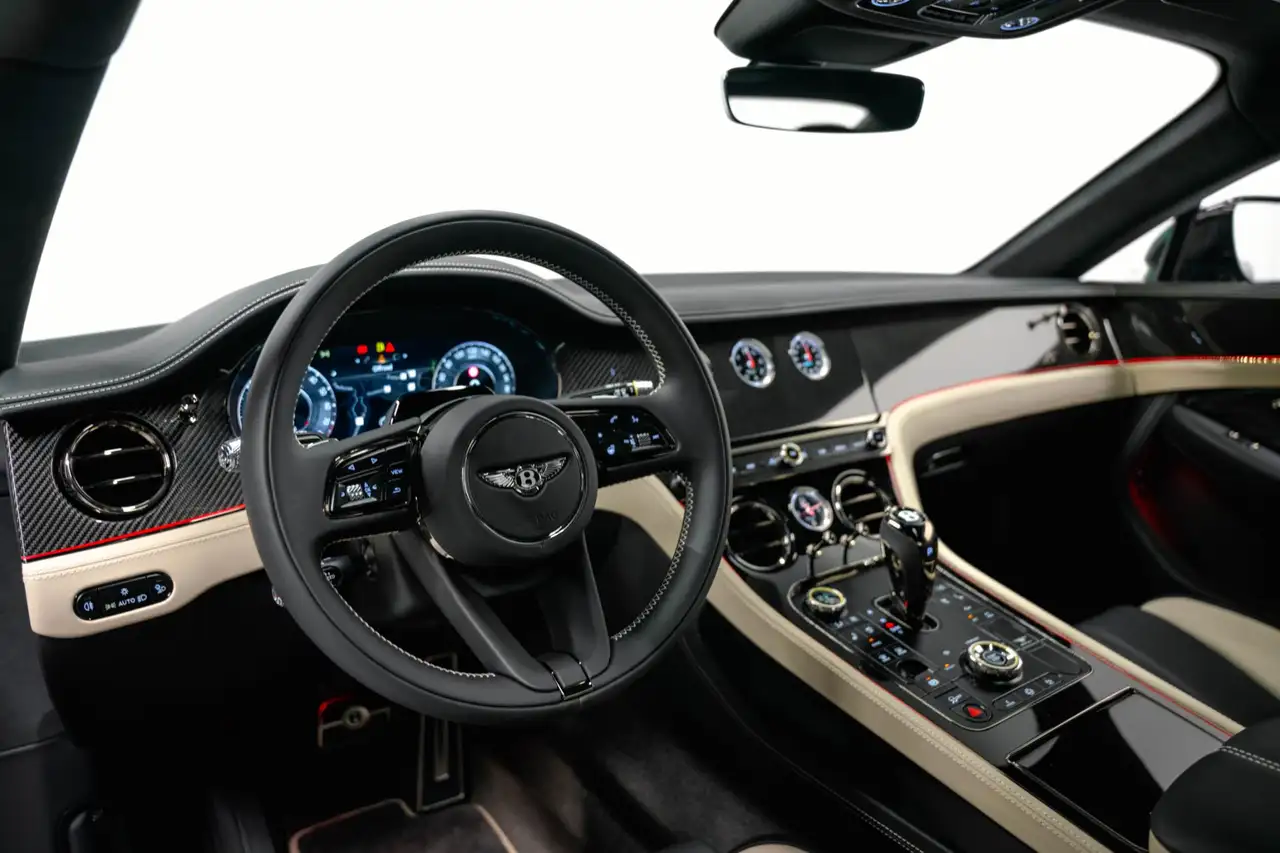 Bentley Continental GT 2026 — фото 15