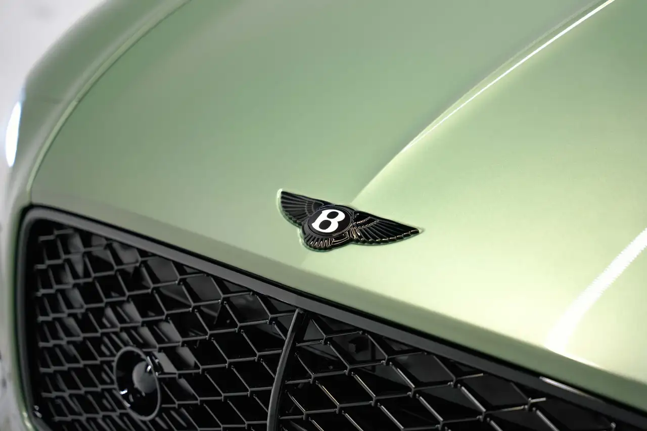 Bentley Continental GT 2026 — фото 6