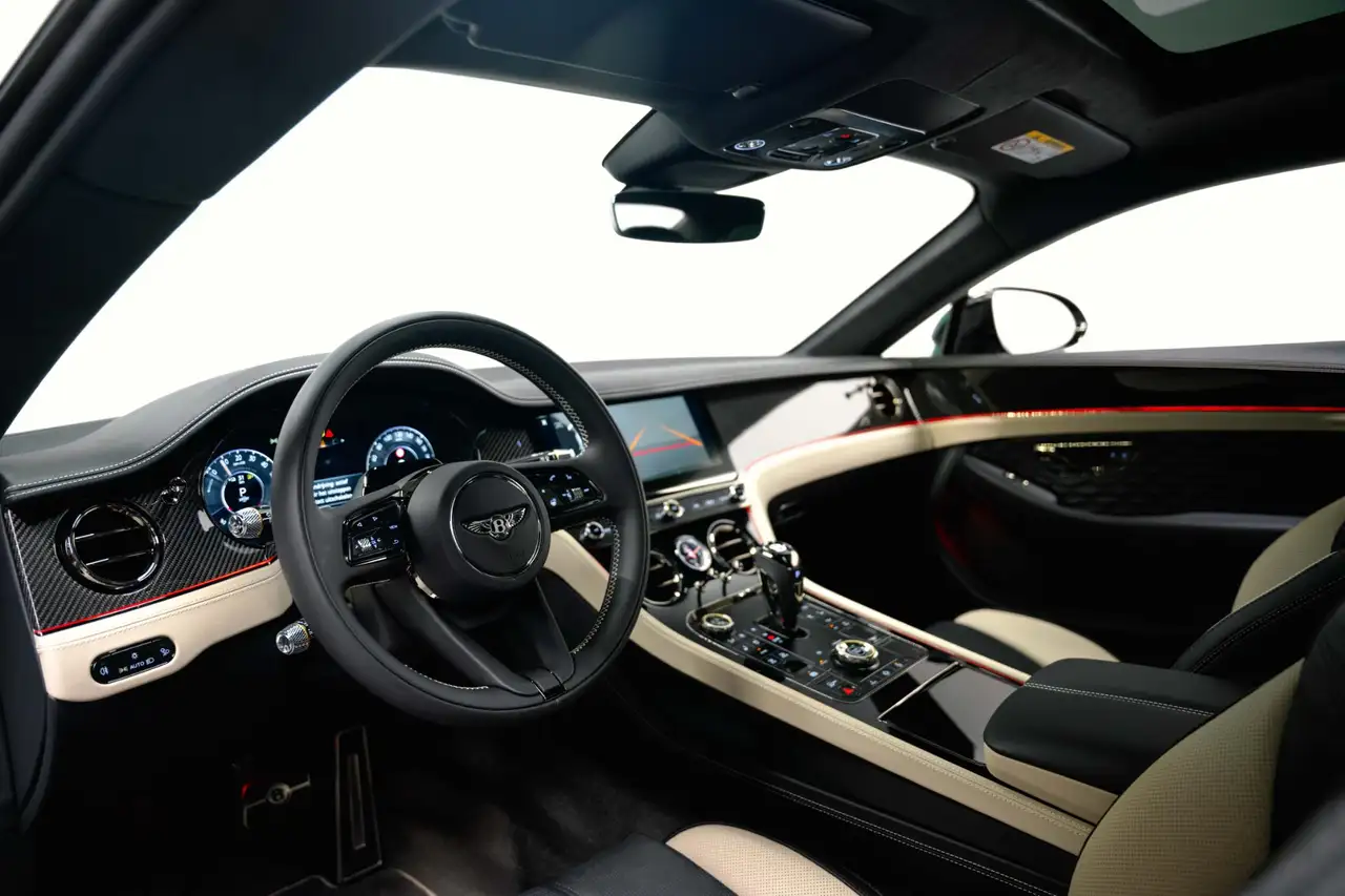 Bentley Continental GT 2026 — фото 14