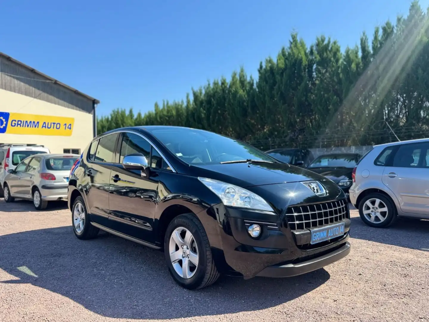 Peugeot 3008 1.6 HDi 112ch Business FAP BMP6 BLUE LION Noir - 1