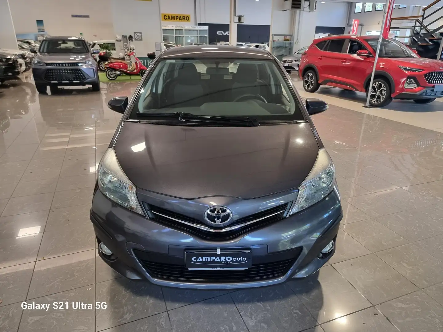 Toyota Yaris 5p 1.4 d-4d Active KM 65000 OK NEOPATENTATI Grigio - 2