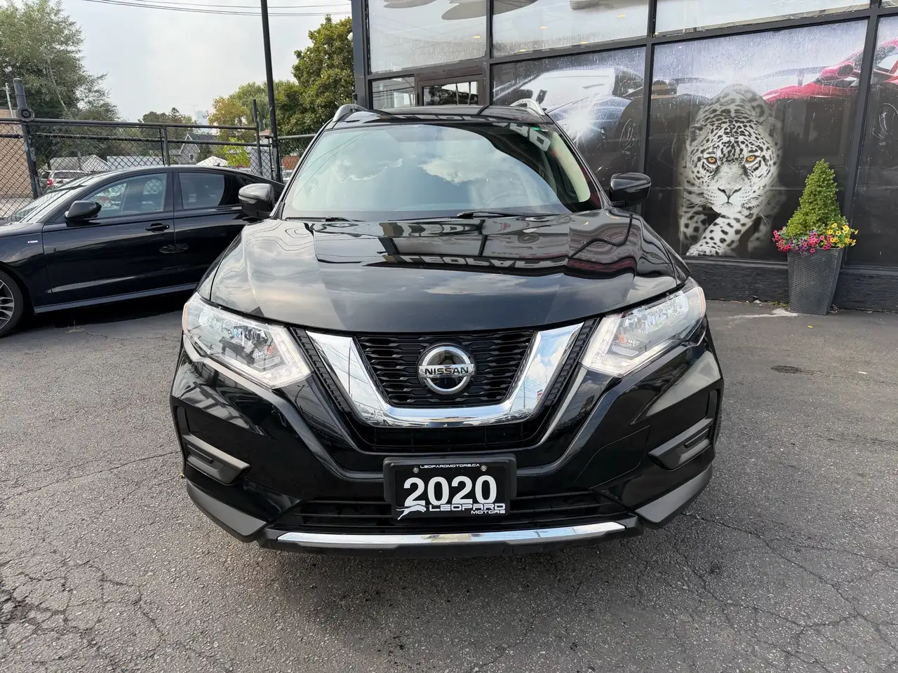 Nissan Rogue снимка Nissan Rogue