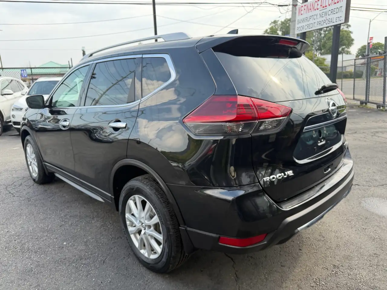 Nissan Rogue снимка Nissan Rogue