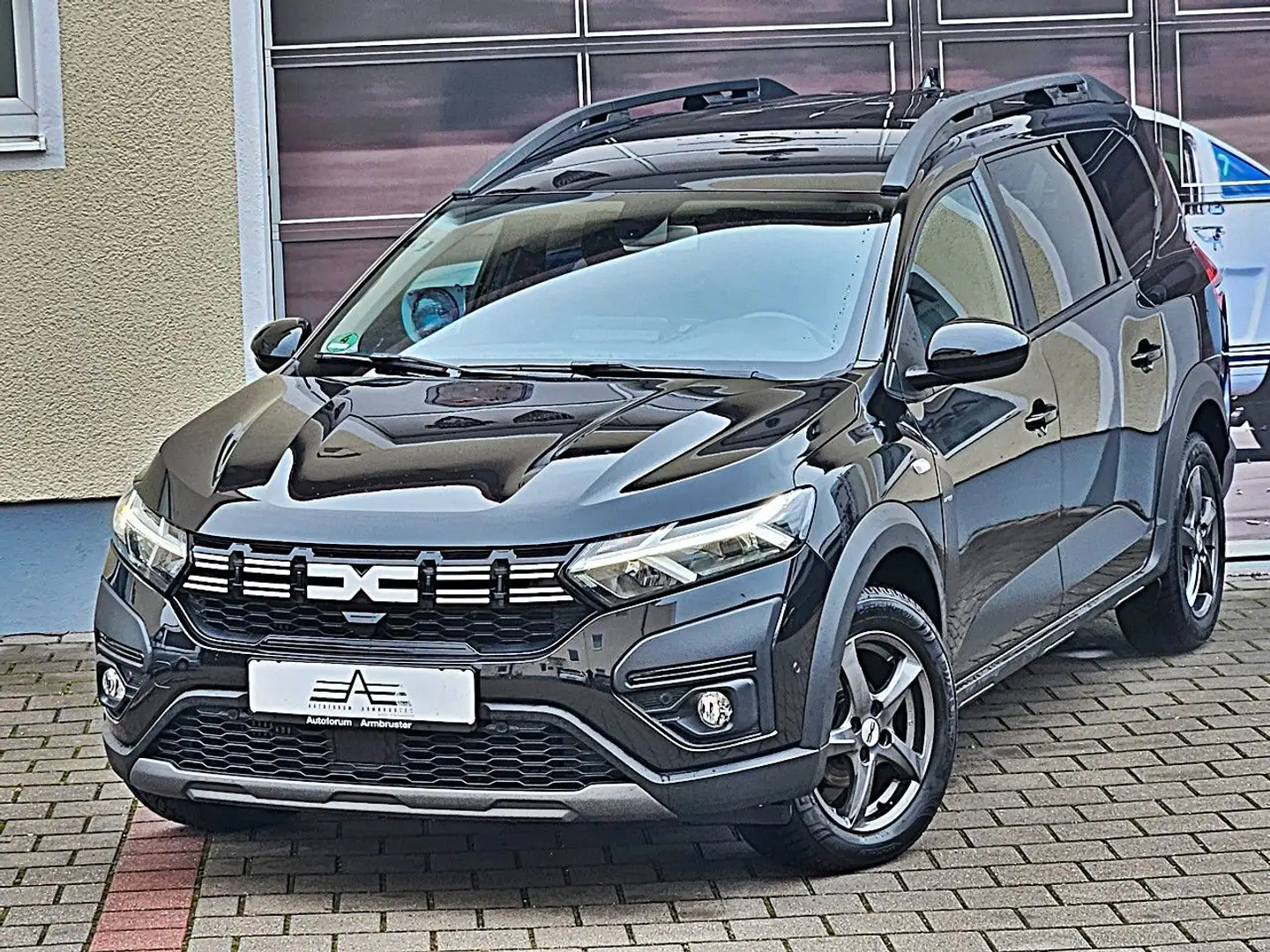 Dacia Jogger Extreme+ *NAVI/PDC/KAMERA/AHK* Schwarz - 2