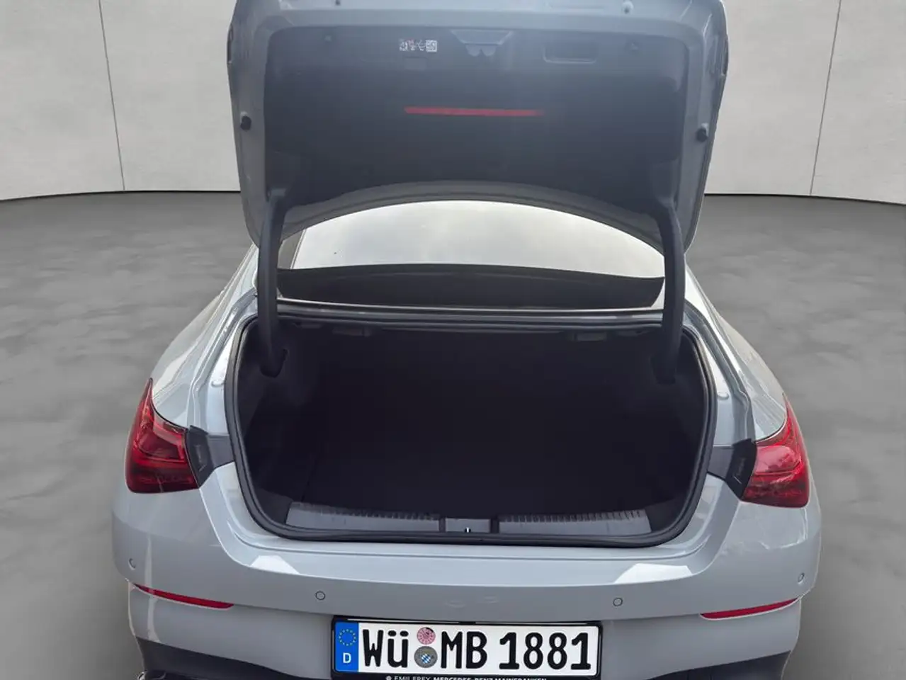 Mercedes-Benz CLA 180 CLA 5