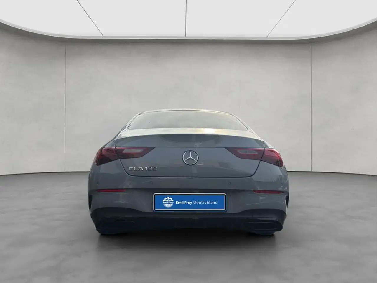 Mercedes-Benz CLA 180 CLA 4