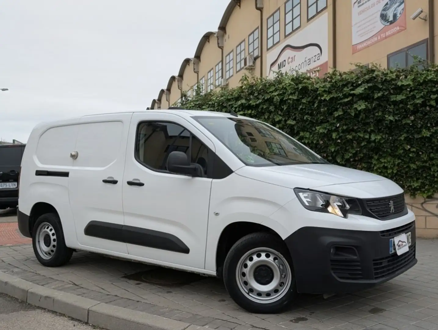 Peugeot Partner 1.5BlueHDI S&S Premium Long 1000kg 100 Blanco - 2