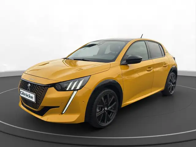 Peugeot 208 Elektro 99,% 136 GT+ Panodach Kamera Allwett