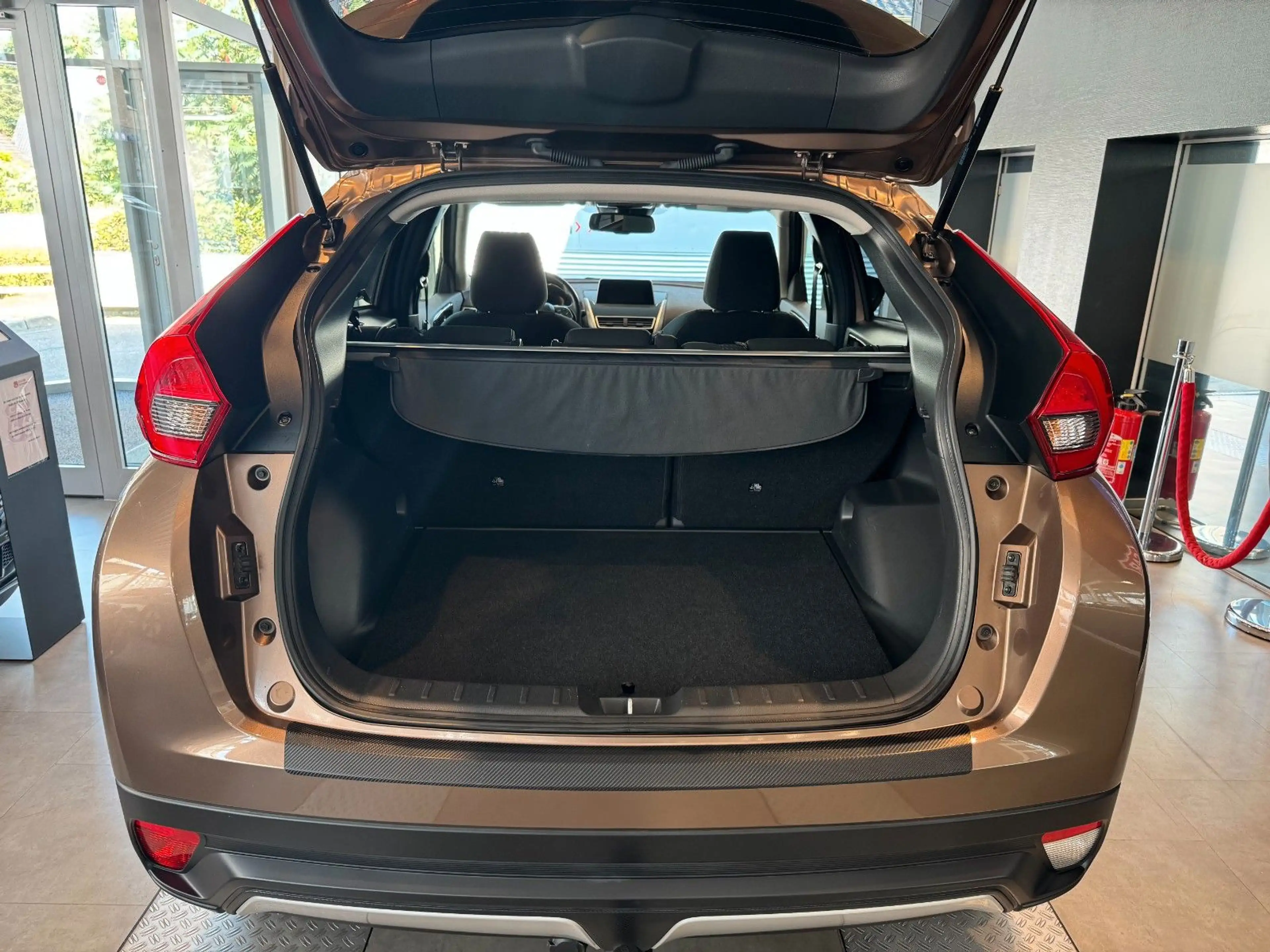 Mitsubishi Eclipse Cross Diamant Edition 2WD — photo 7