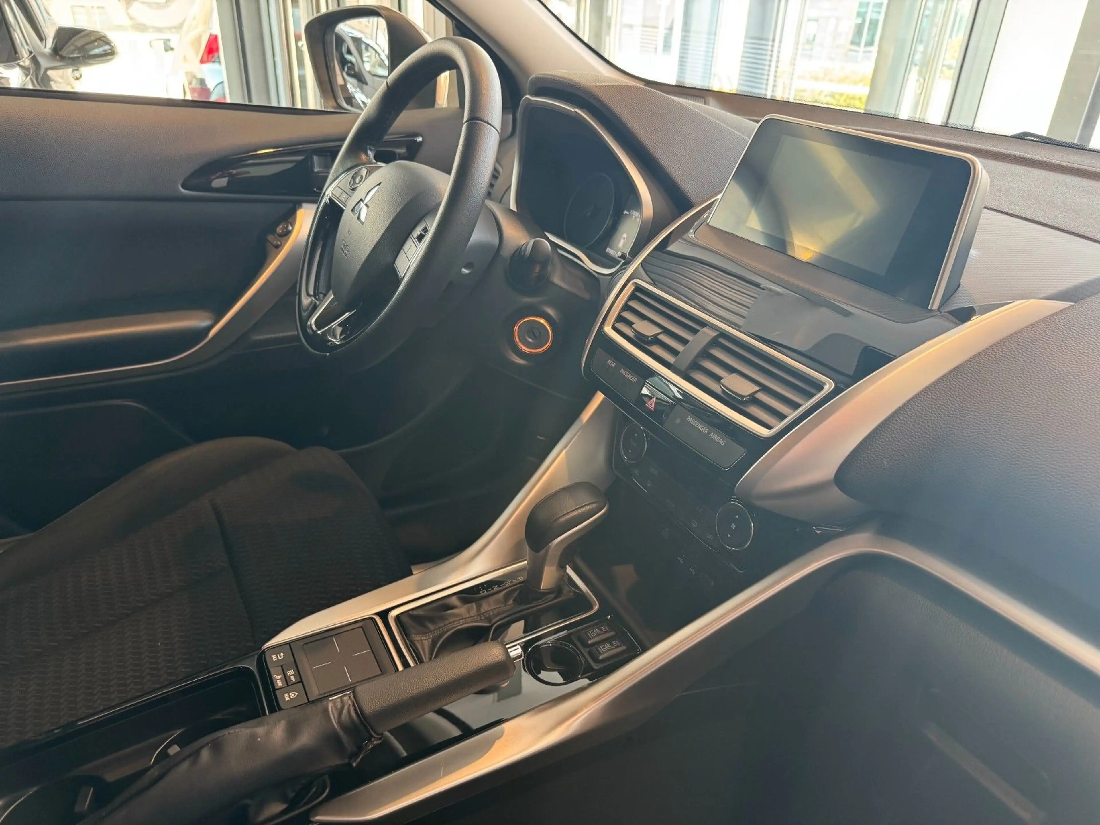 Mitsubishi Eclipse Cross Diamant Edition 2WD — photo 9