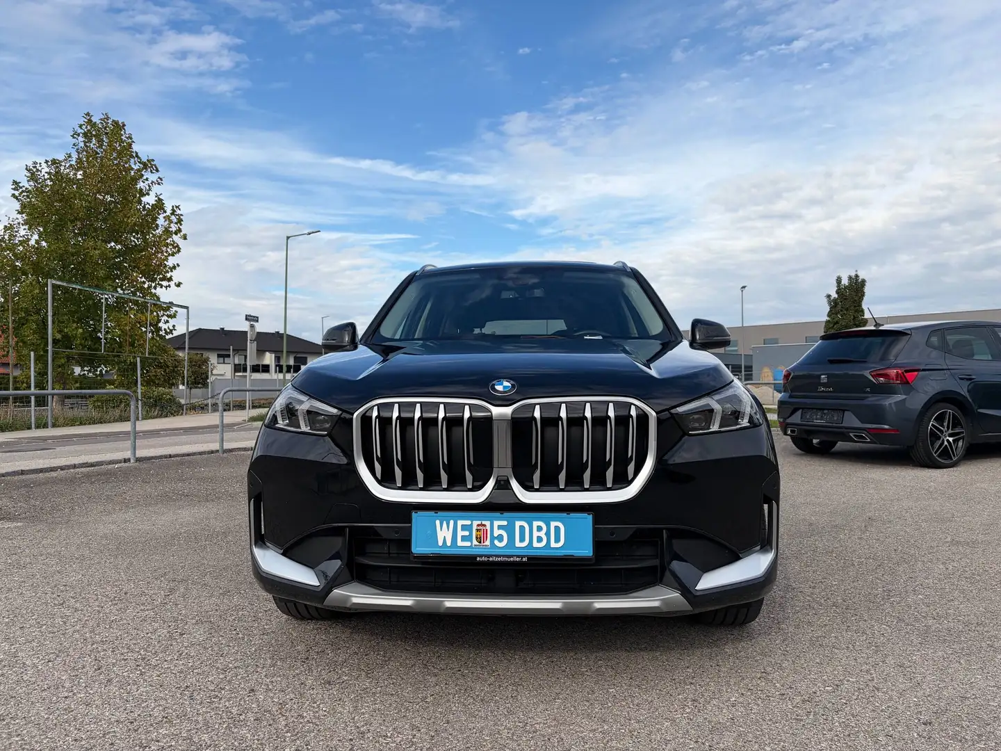 BMW X1 xDrive 23 d xLine Schwarz - 2