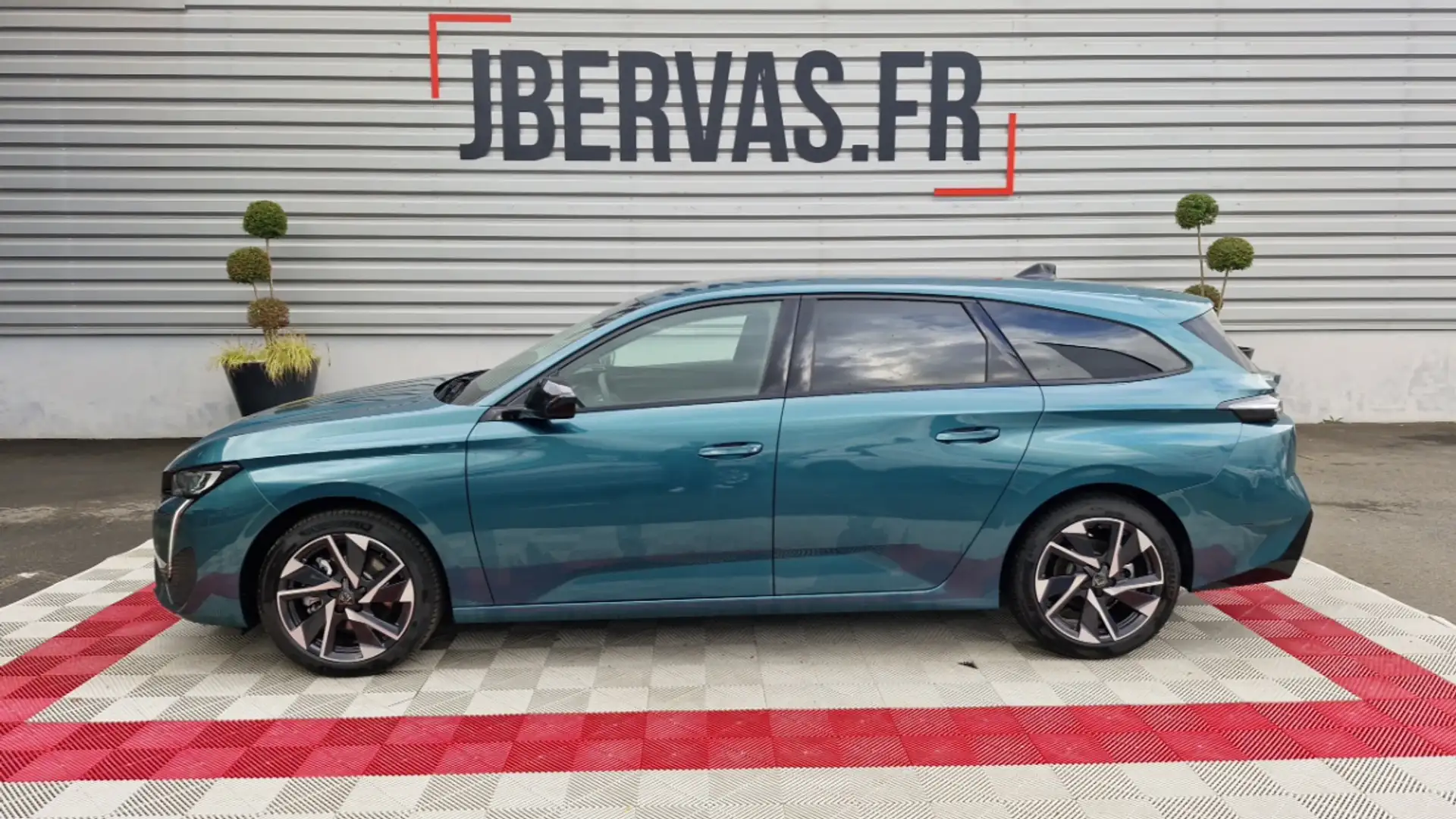 Peugeot HYBRID 136 E-DCS6 ALLURE Azul - 1