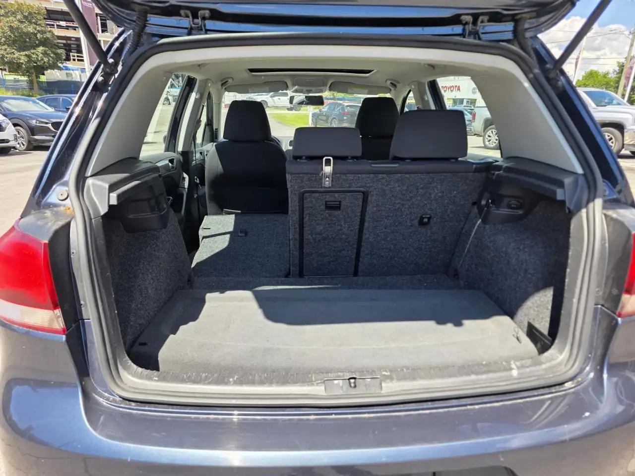Volkswagen Golf photo Volkswagen Golf
