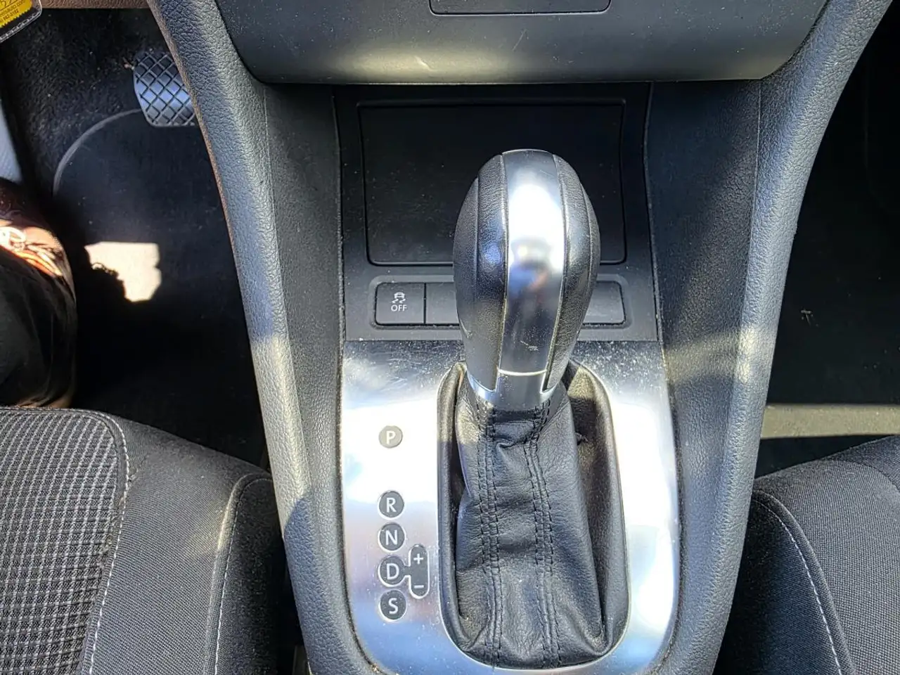 Volkswagen Golf photo Volkswagen Golf