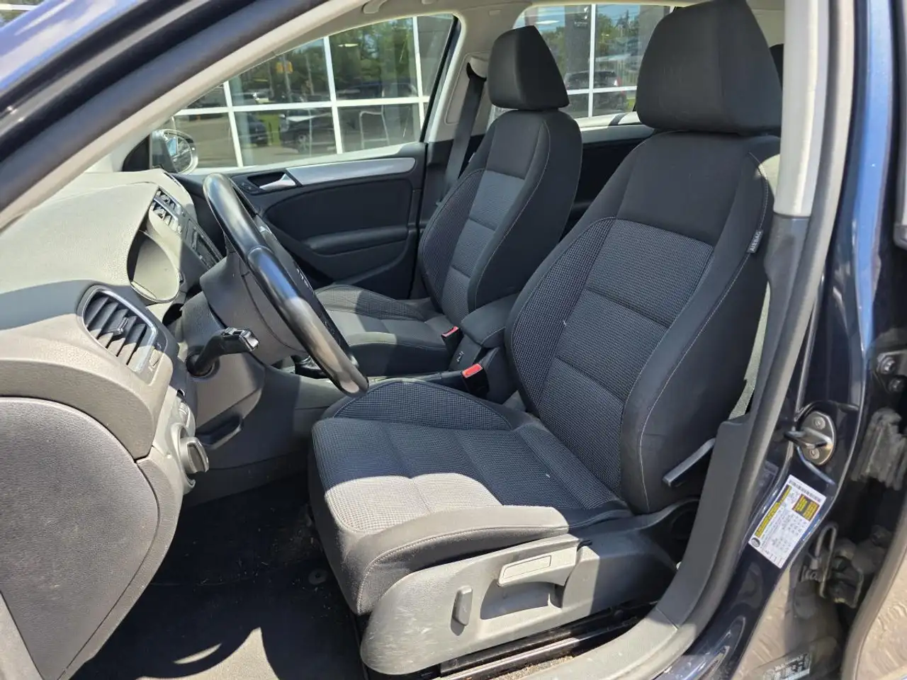 Volkswagen Golf photo Volkswagen Golf