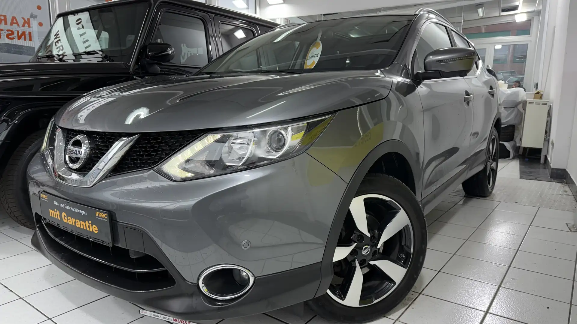 Nissan Qashqai 1.HD PANO 360°KAMERA NAVI AHK 18ZOLL GARANTIE Gris - 2