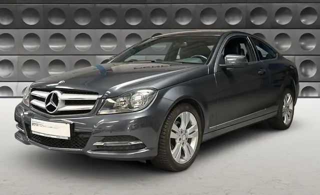 Mercedes-Benz C 180 Coupe Automatik Leder Navi PDC Bluetooth