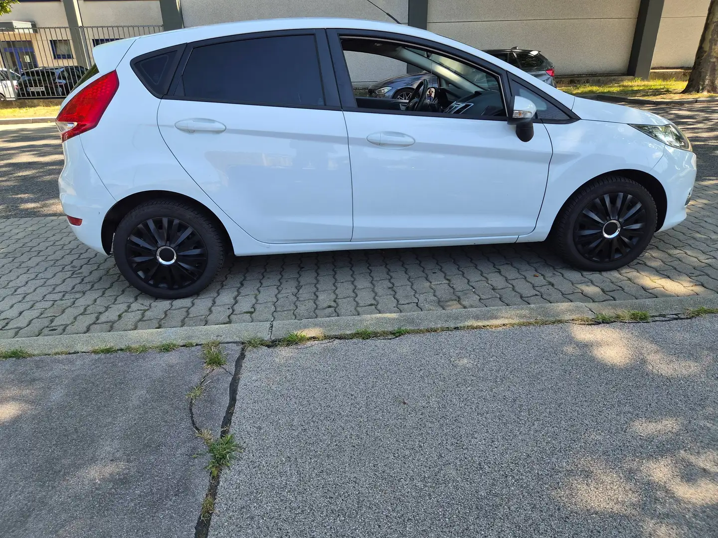 Ford Fiesta Fiesta Iconic 1,25 Iconic Weiß - 2