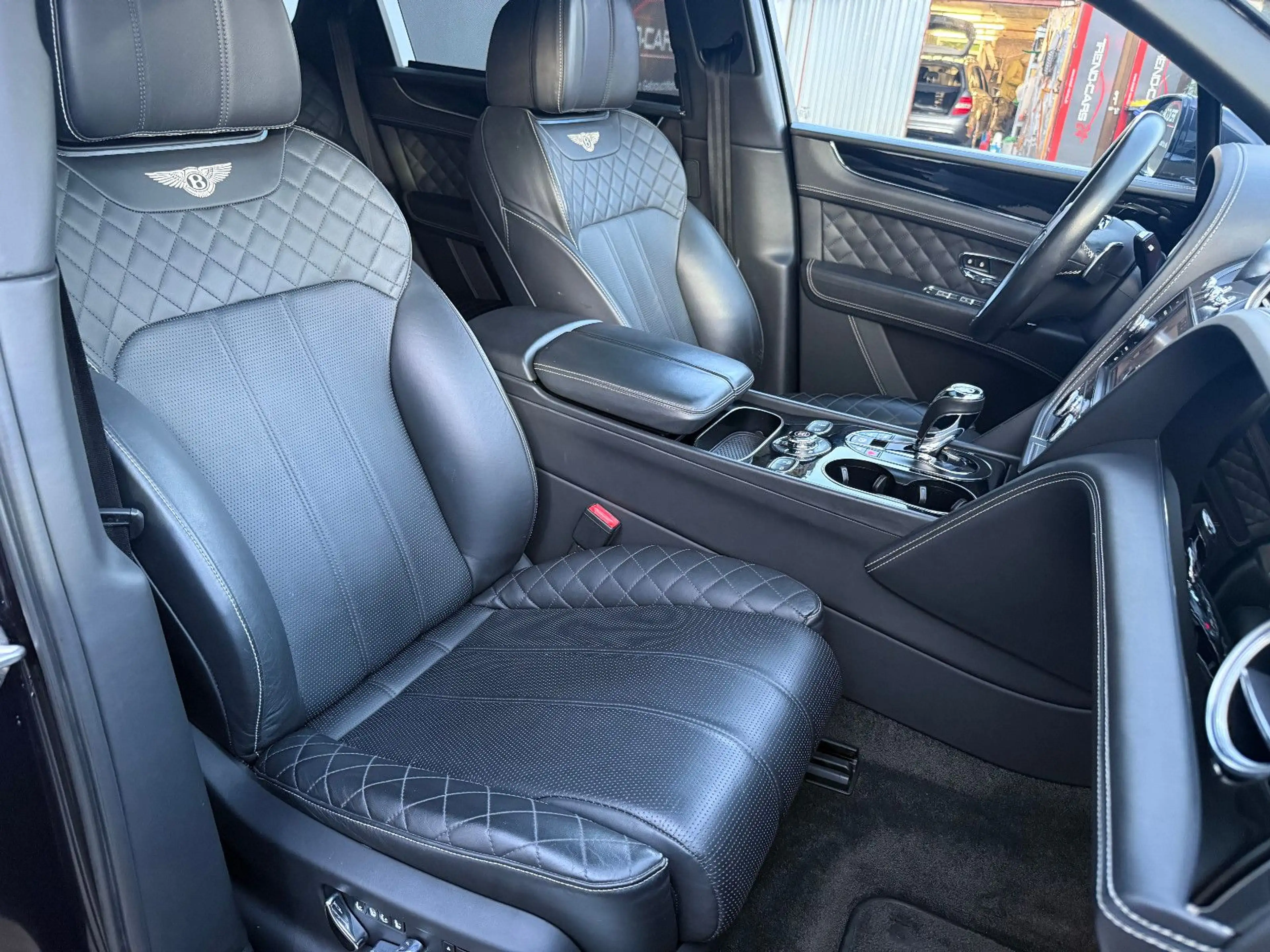 Bentley Bentayga 6.0 W12 4WD*FirstEdition* Pano*Voll* — photo 14