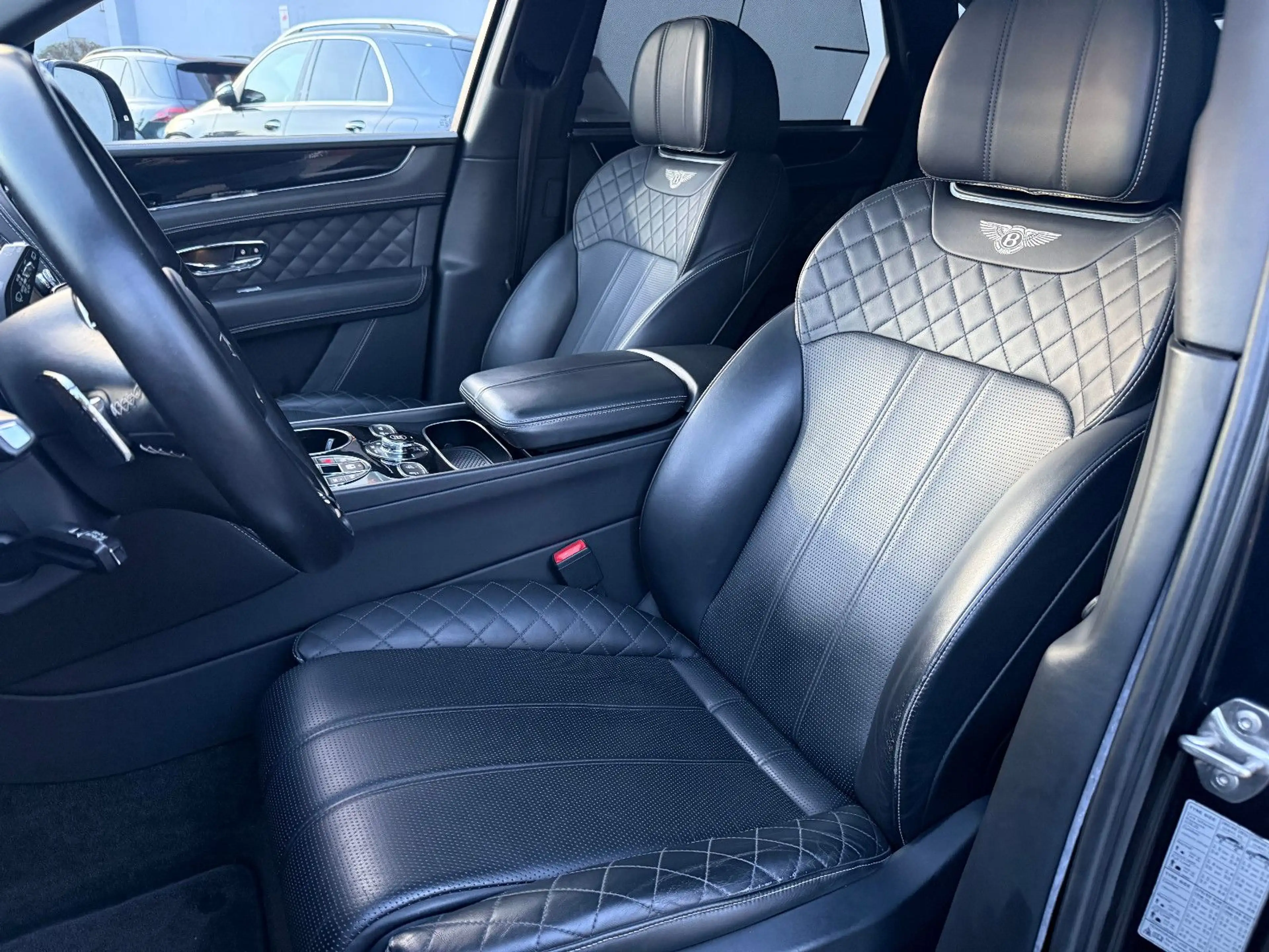 Bentley Bentayga 6.0 W12 4WD*FirstEdition* Pano*Voll* — photo 10