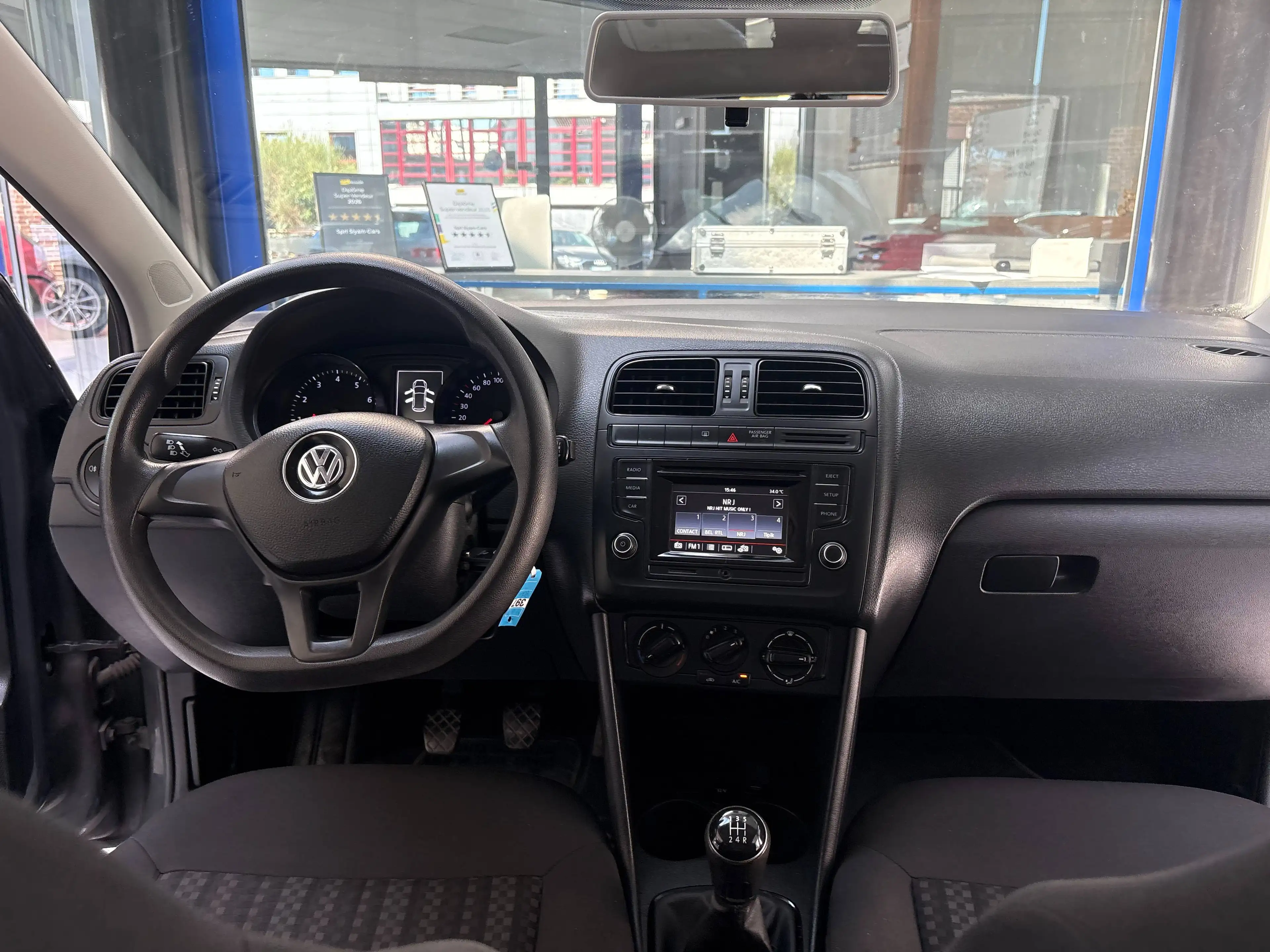 Volkswagen Polo Polo 1.0i *CLIM * BT * — photo 11