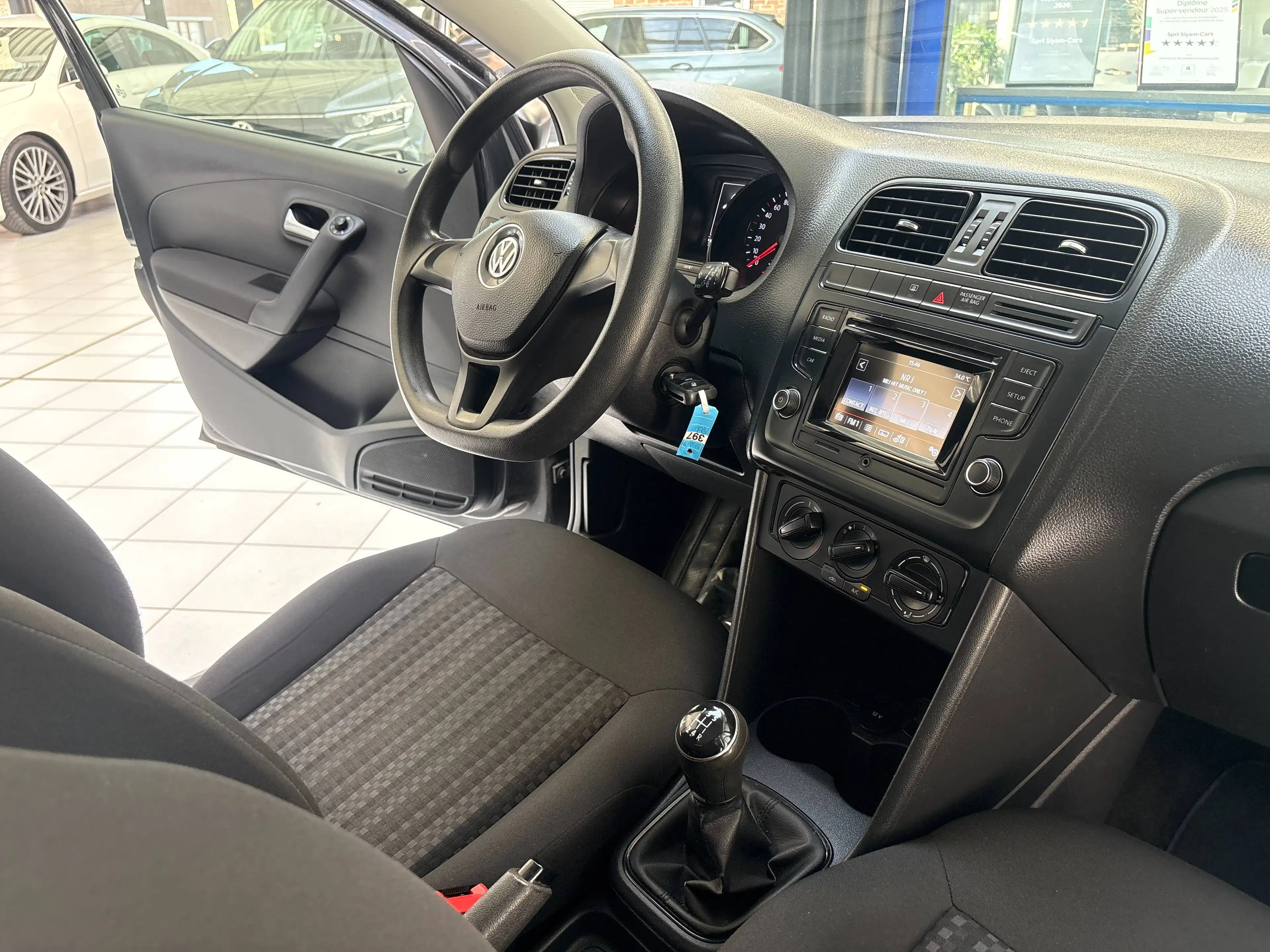 Volkswagen Polo Polo 1.0i *CLIM * BT * — photo 13