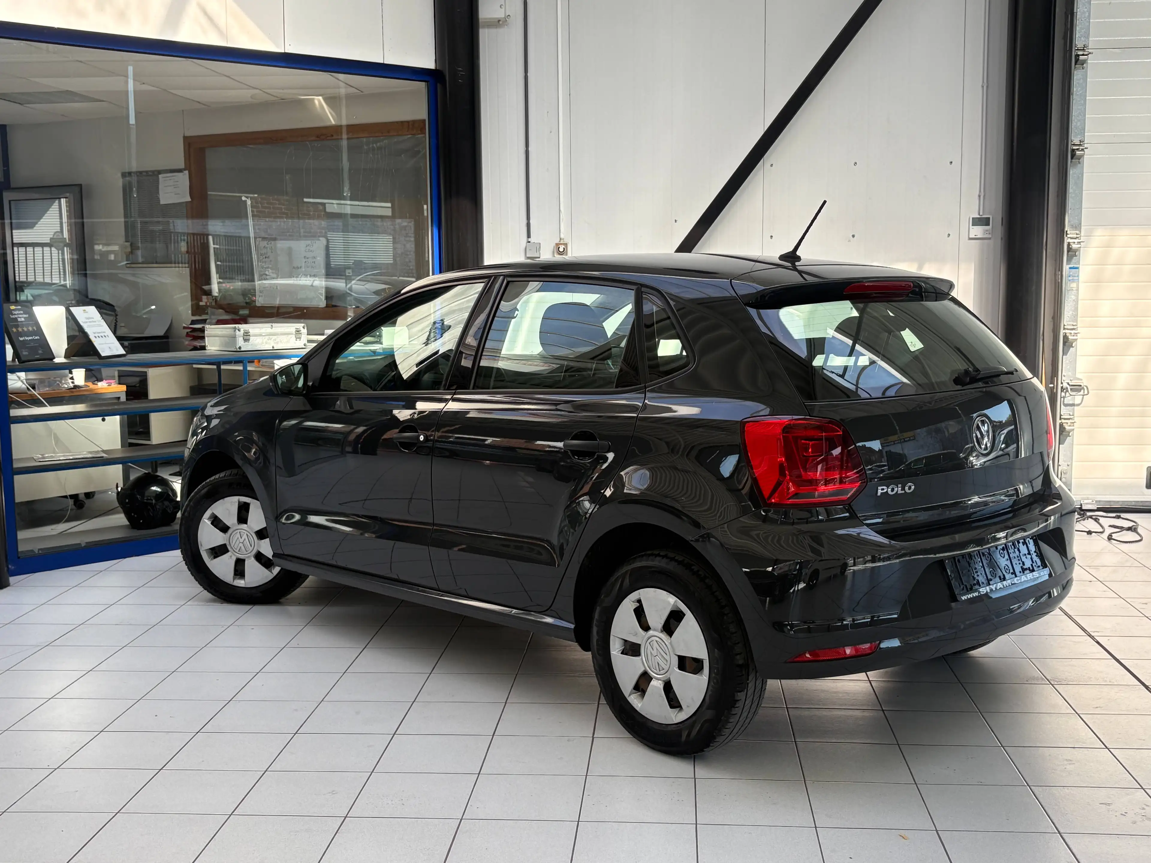 Volkswagen Polo Polo 1.0i *CLIM * BT * — photo 3