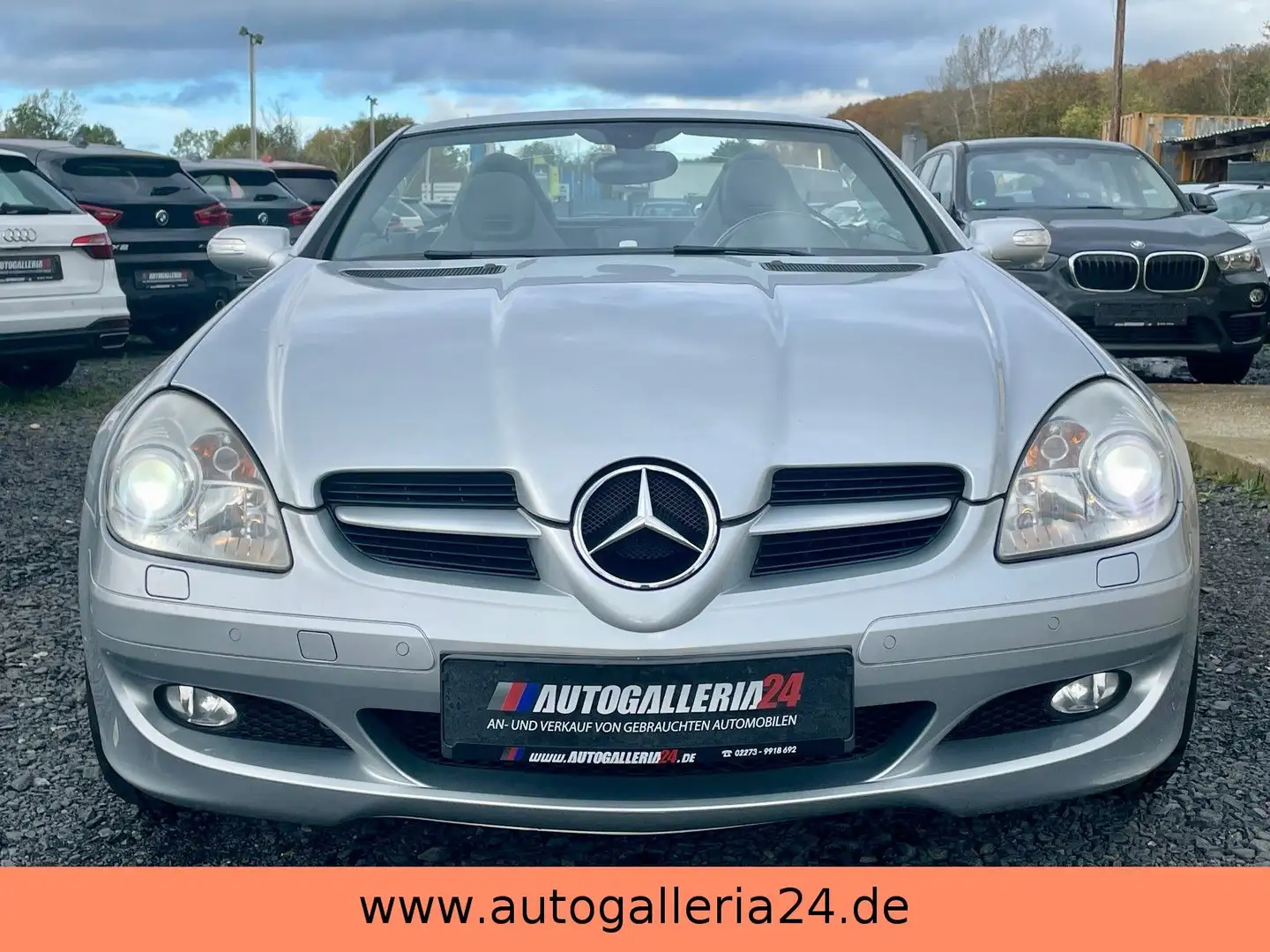 Mercedes-Benz SLK 350 Roadster Aut Navi Leder Xenon SCHECKHEFT Gümüş rengi - 2