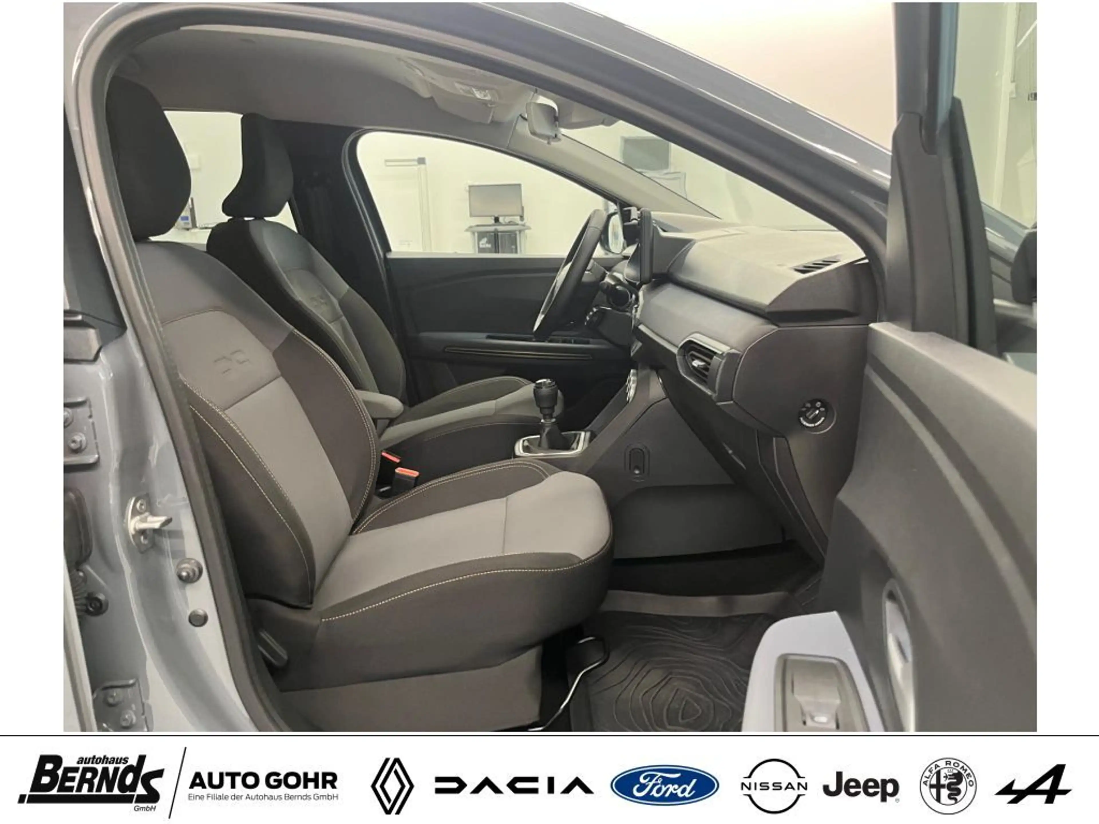 Dacia Jogger TCe 110 Extreme 7-SITZER KLIMAAUTOM. PDC R-KAMERA — photo 3