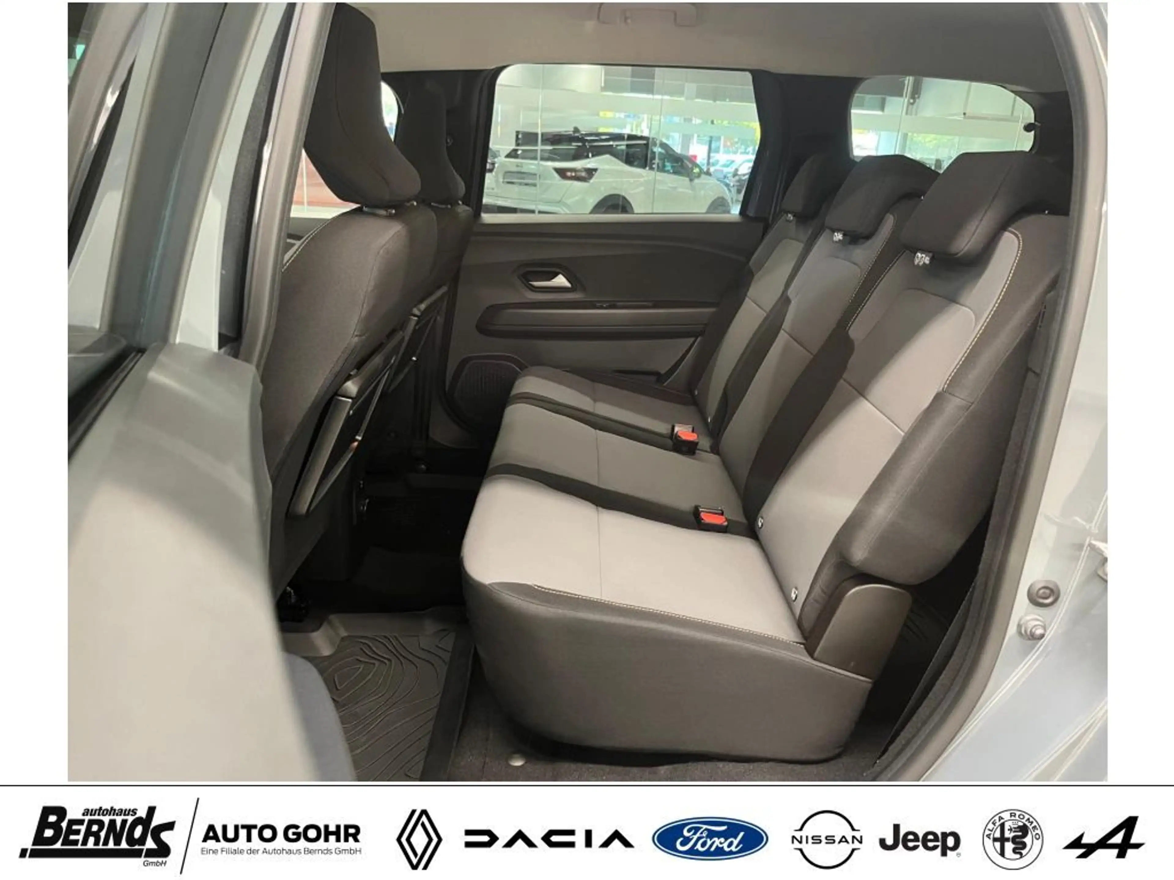 Dacia Jogger TCe 110 Extreme 7-SITZER KLIMAAUTOM. PDC R-KAMERA — photo 12