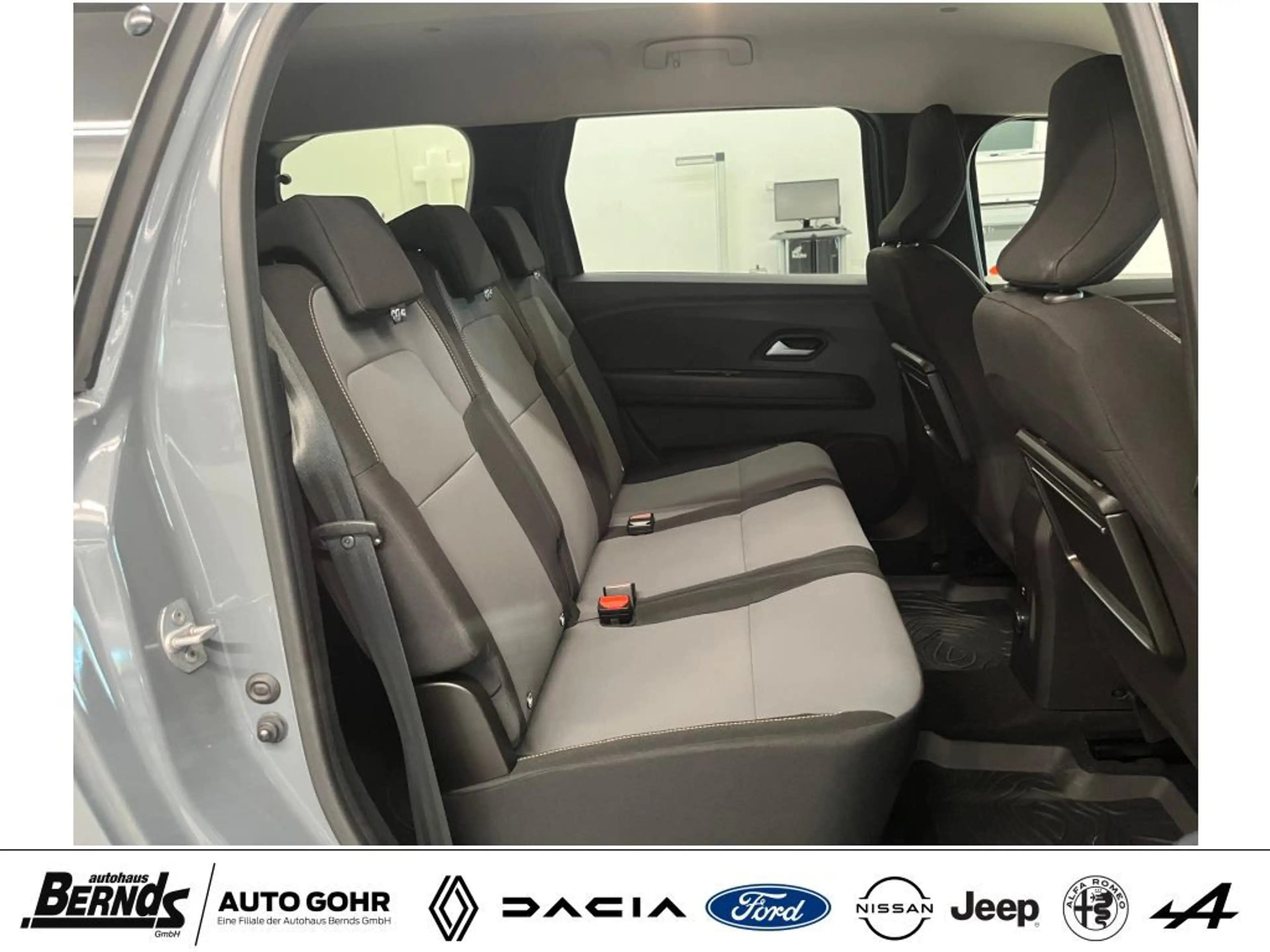 Dacia Jogger TCe 110 Extreme 7-SITZER KLIMAAUTOM. PDC R-KAMERA — photo 4