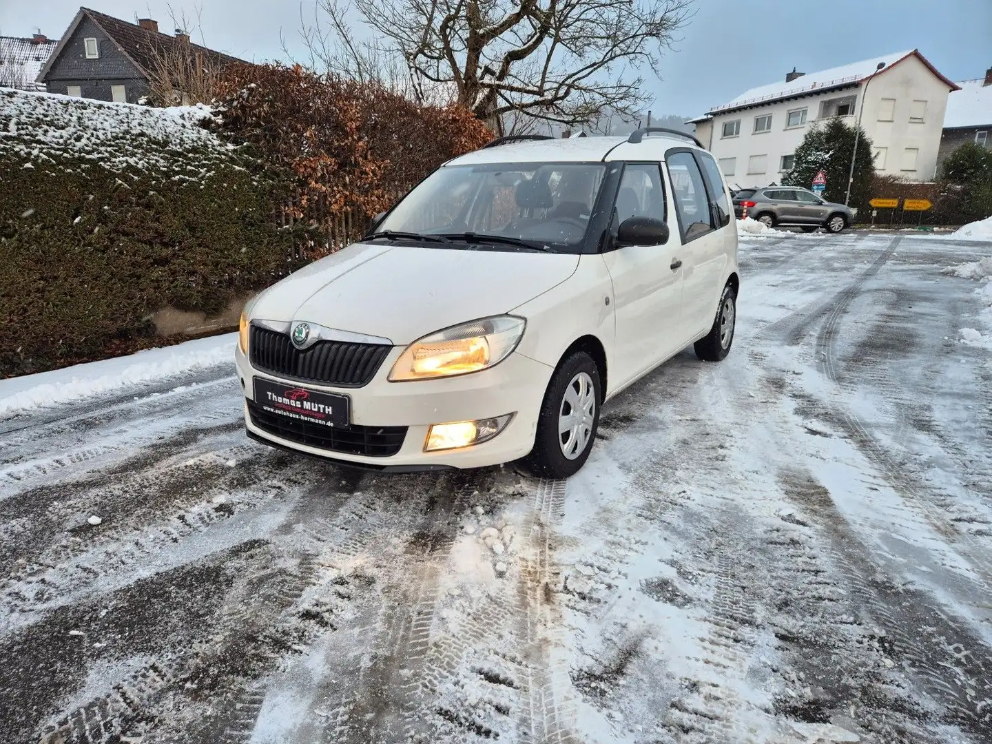 Skoda Roomster Active Plus Edition-SH.gepflegt-Tüv 27! Weiß - 1