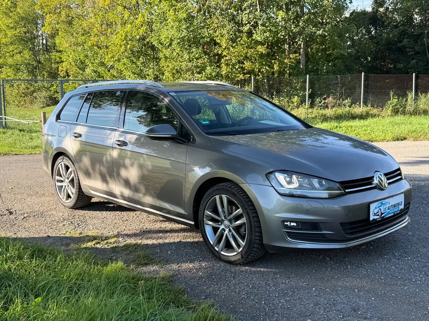 Volkswagen Golf Variant Golf Variant 1.6 TDI BlueMotion Technology Comfortline Grau - 2