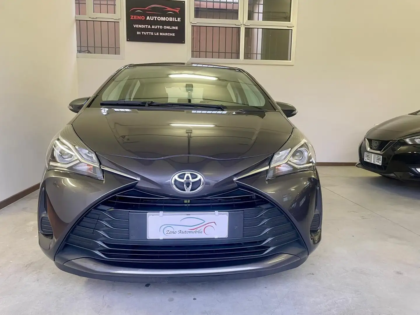 Toyota Yaris Comfort/Facelift/Retrocamera-Neopatentati Grigio - 2