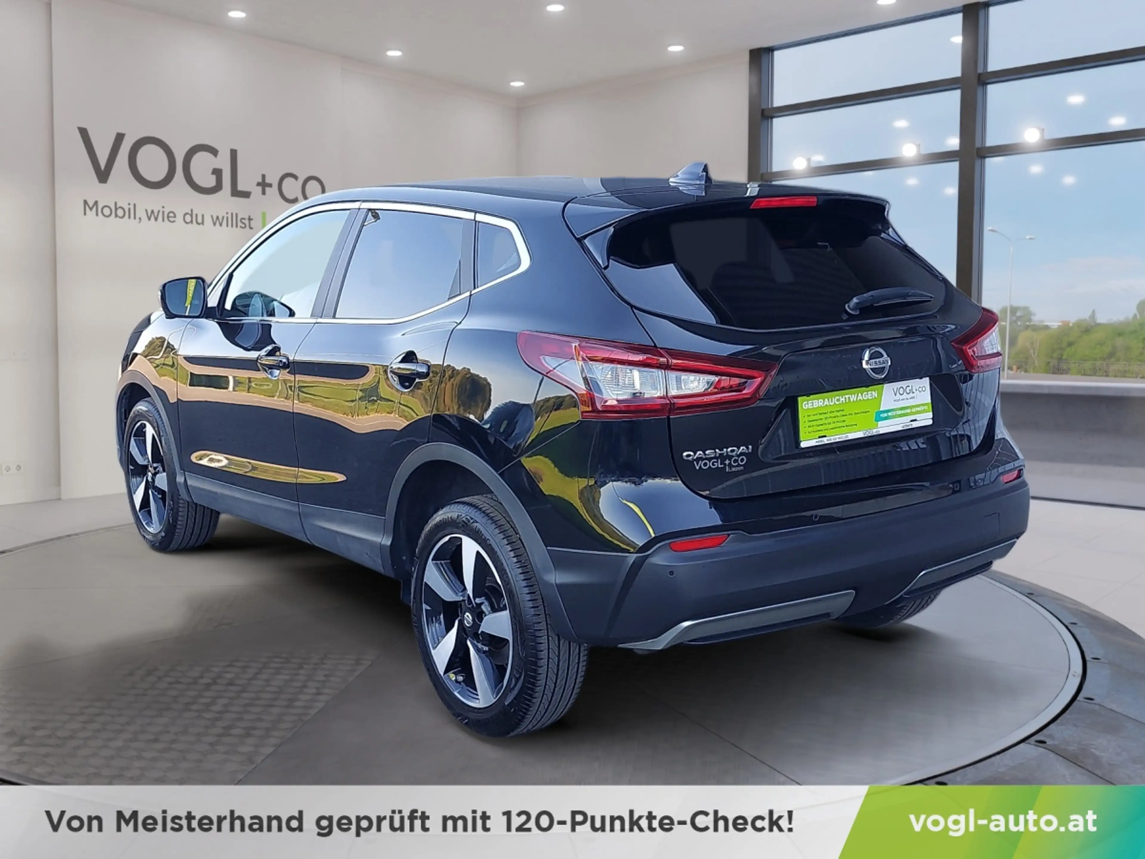 Nissan Qashqai 1,7 dCi ALL-MODE 4x4i N-Connecta Xtronic Aut. — photo 3