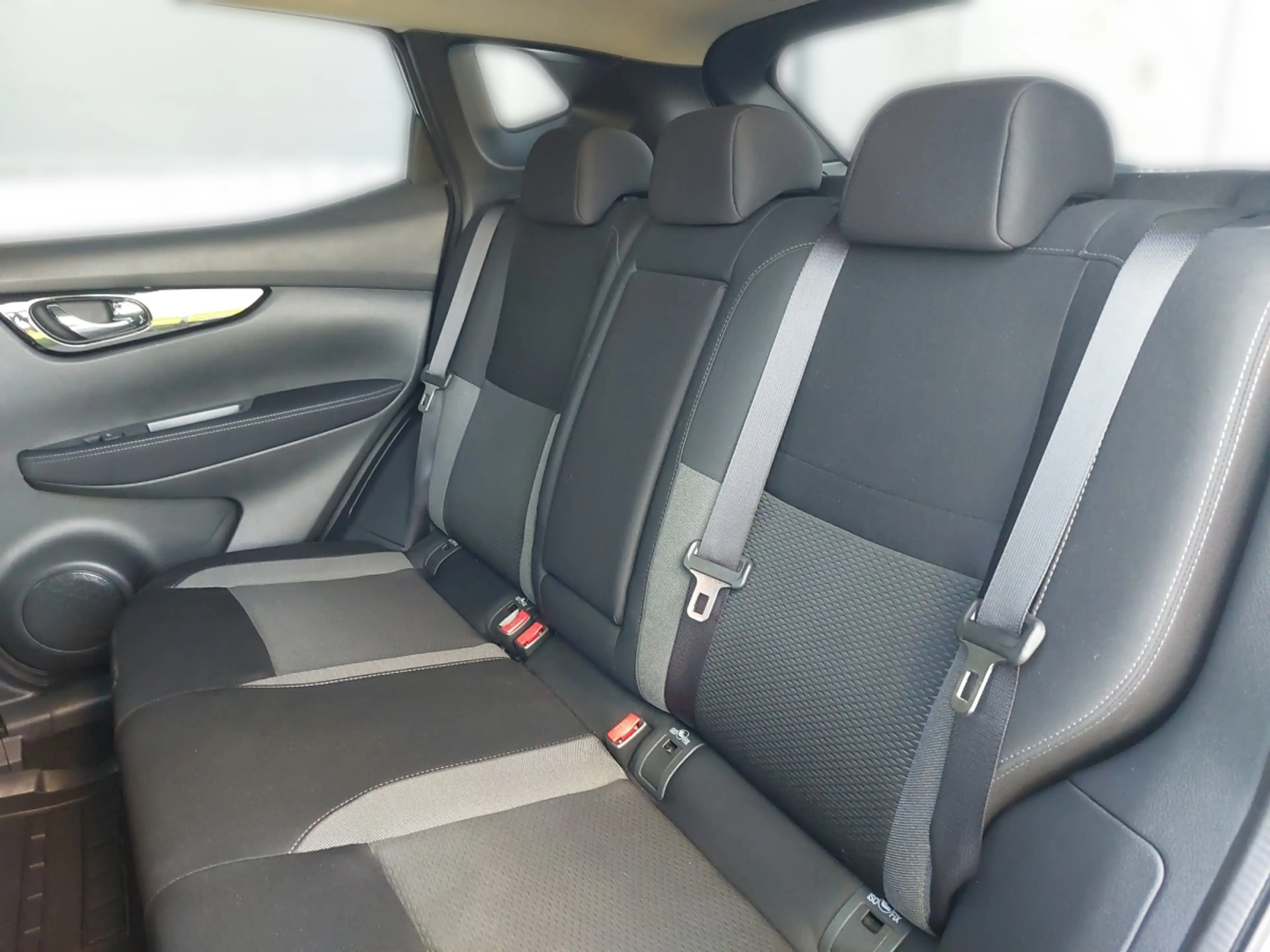 Nissan Qashqai 1,7 dCi ALL-MODE 4x4i N-Connecta Xtronic Aut. — photo 11