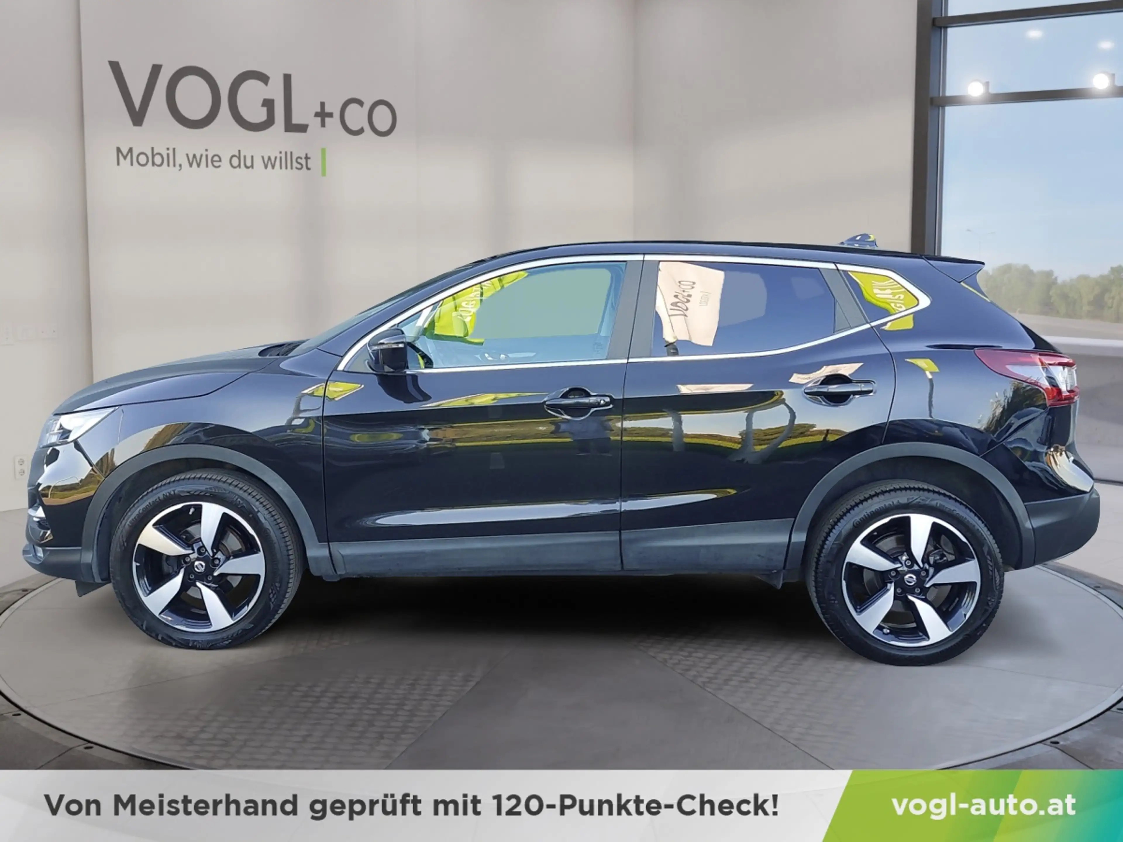 Nissan Qashqai 1,7 dCi ALL-MODE 4x4i N-Connecta Xtronic Aut. — photo 2