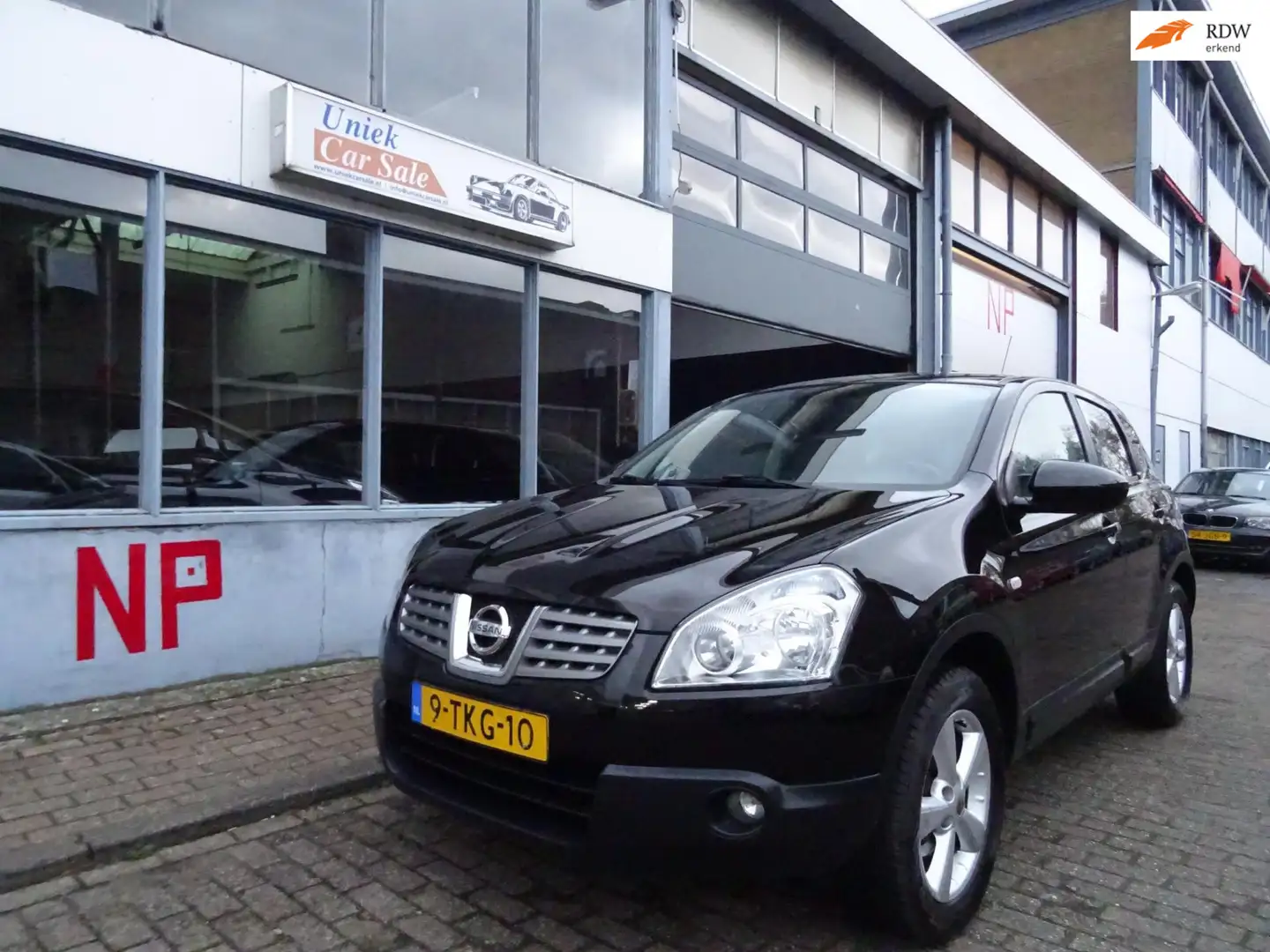 Nissan Qashqai 1.6 Acenta Schwarz - 1
