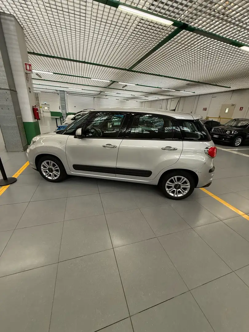 Fiat 500L Срібний - 1