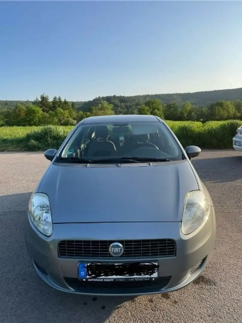 Fiat Punto Grau - 1