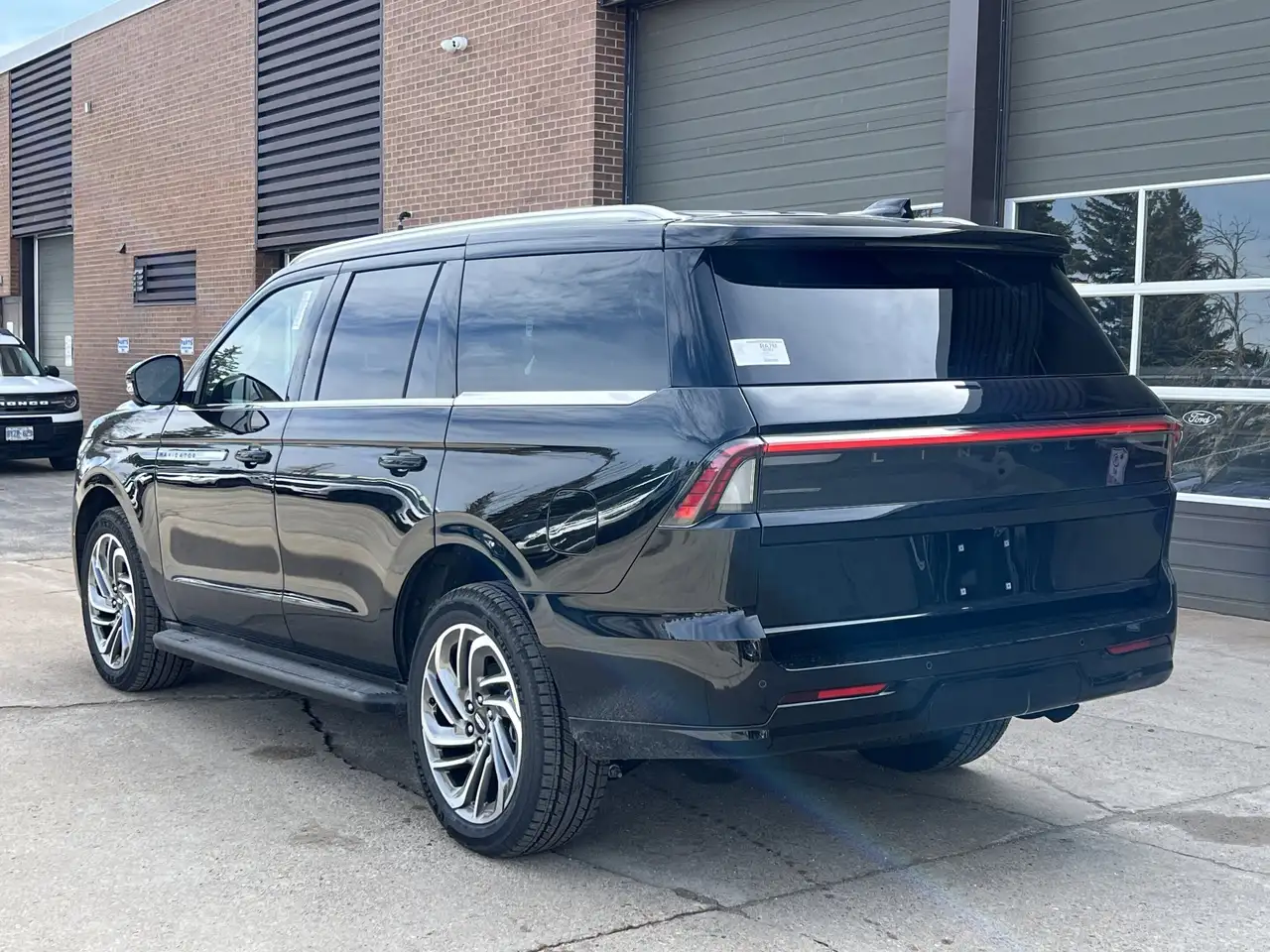 Lincoln Navigator снимка Lincoln Navigator
