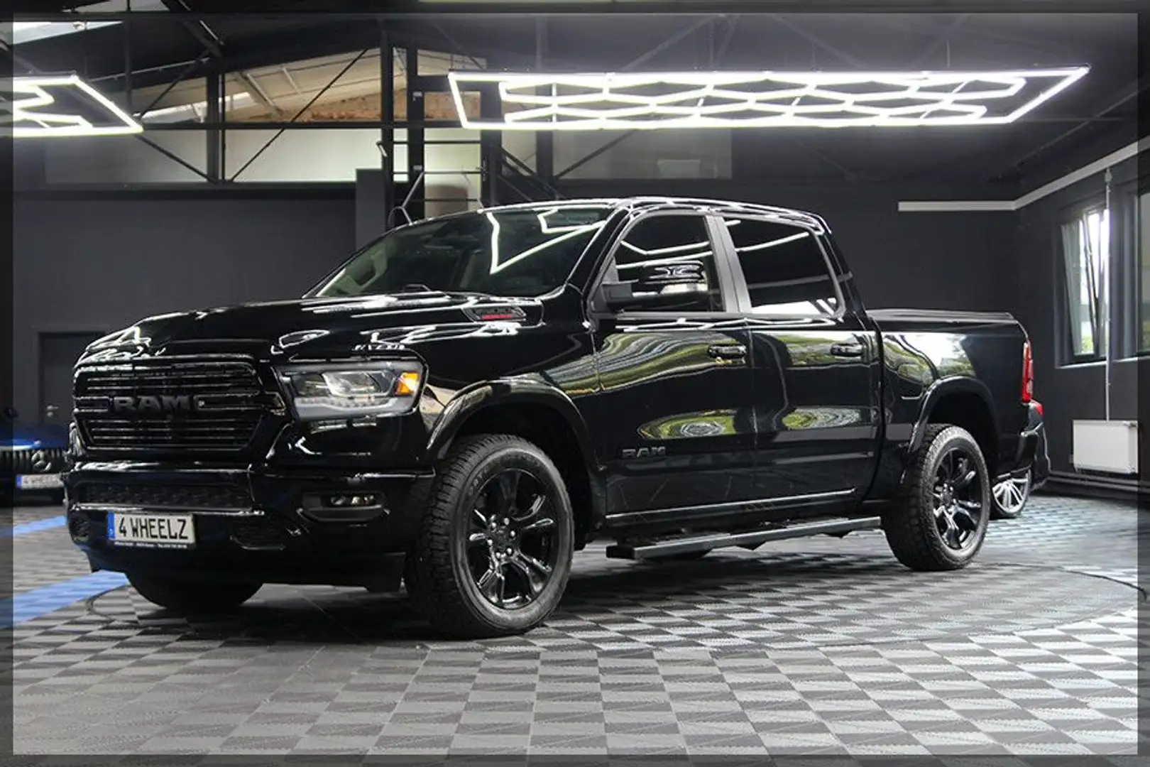 Dodge RAM 5.7 HEMI LARAMI CREW CAB LPG HYBRID Noir - 2
