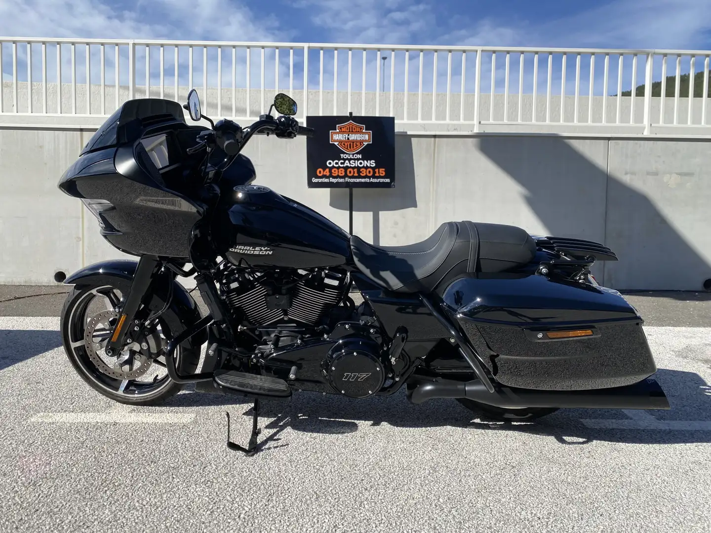 Harley-Davidson Road Glide Negro - 2